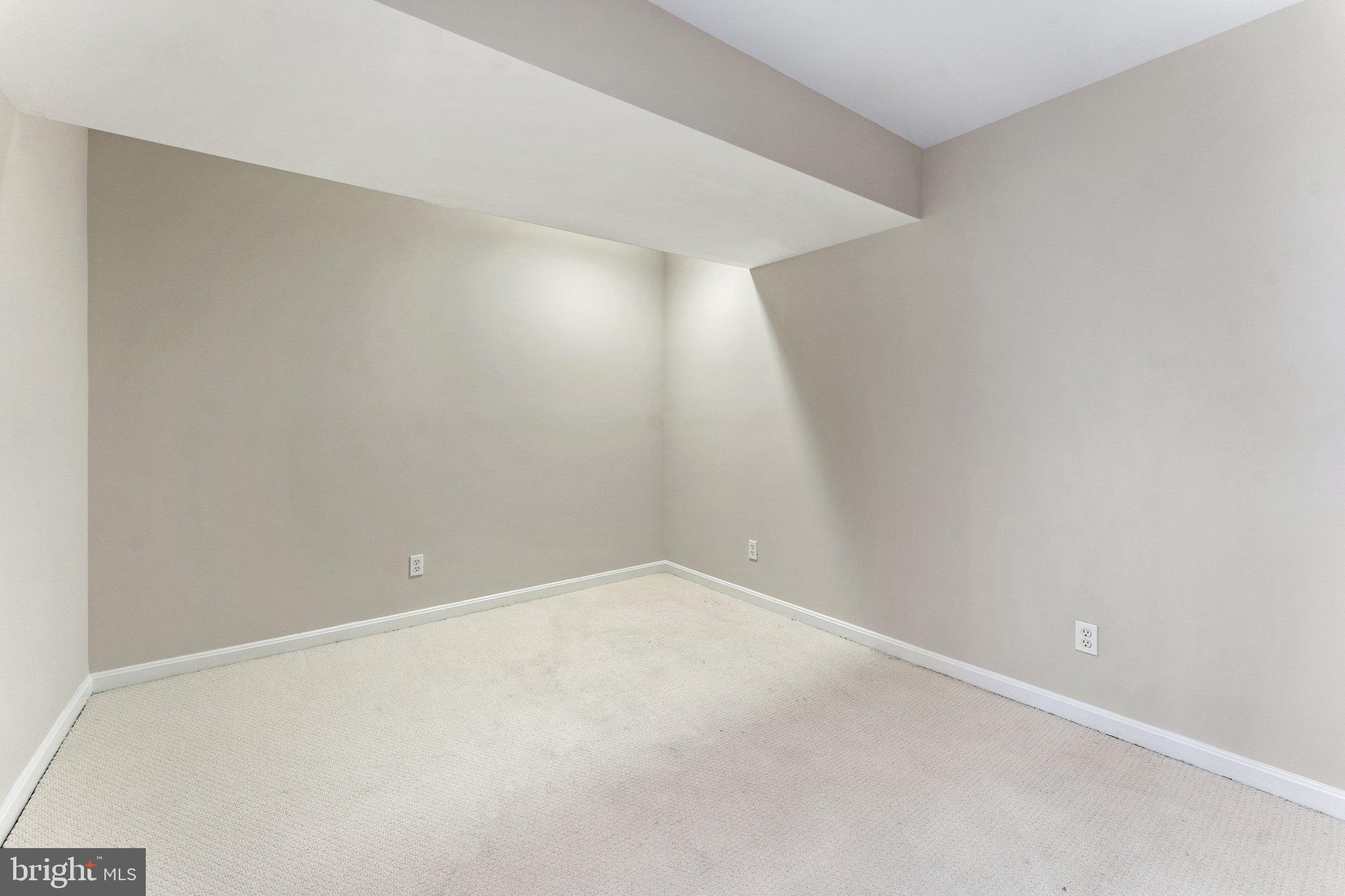 VINT HILL - Residential