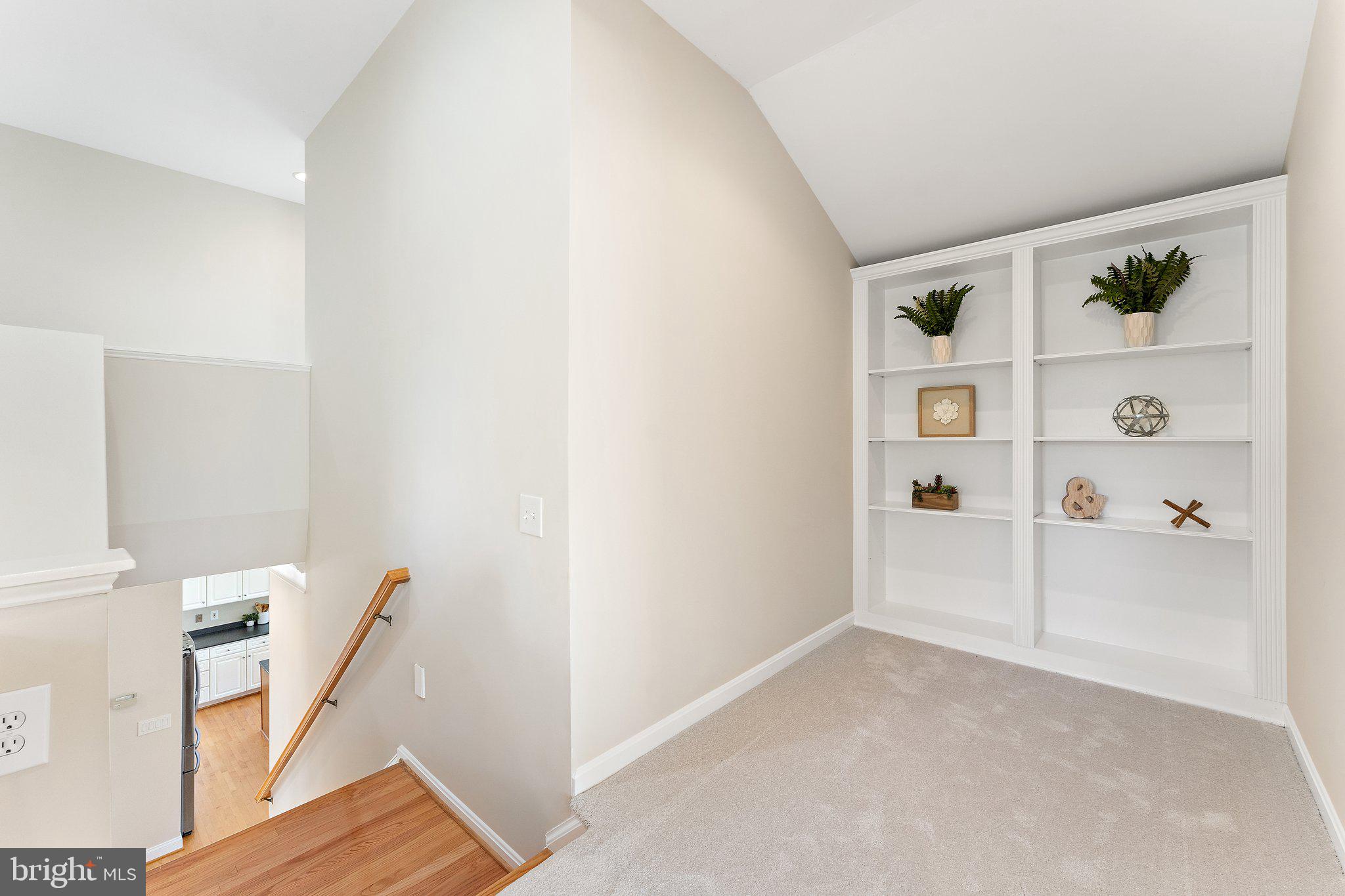 VINT HILL - Residential