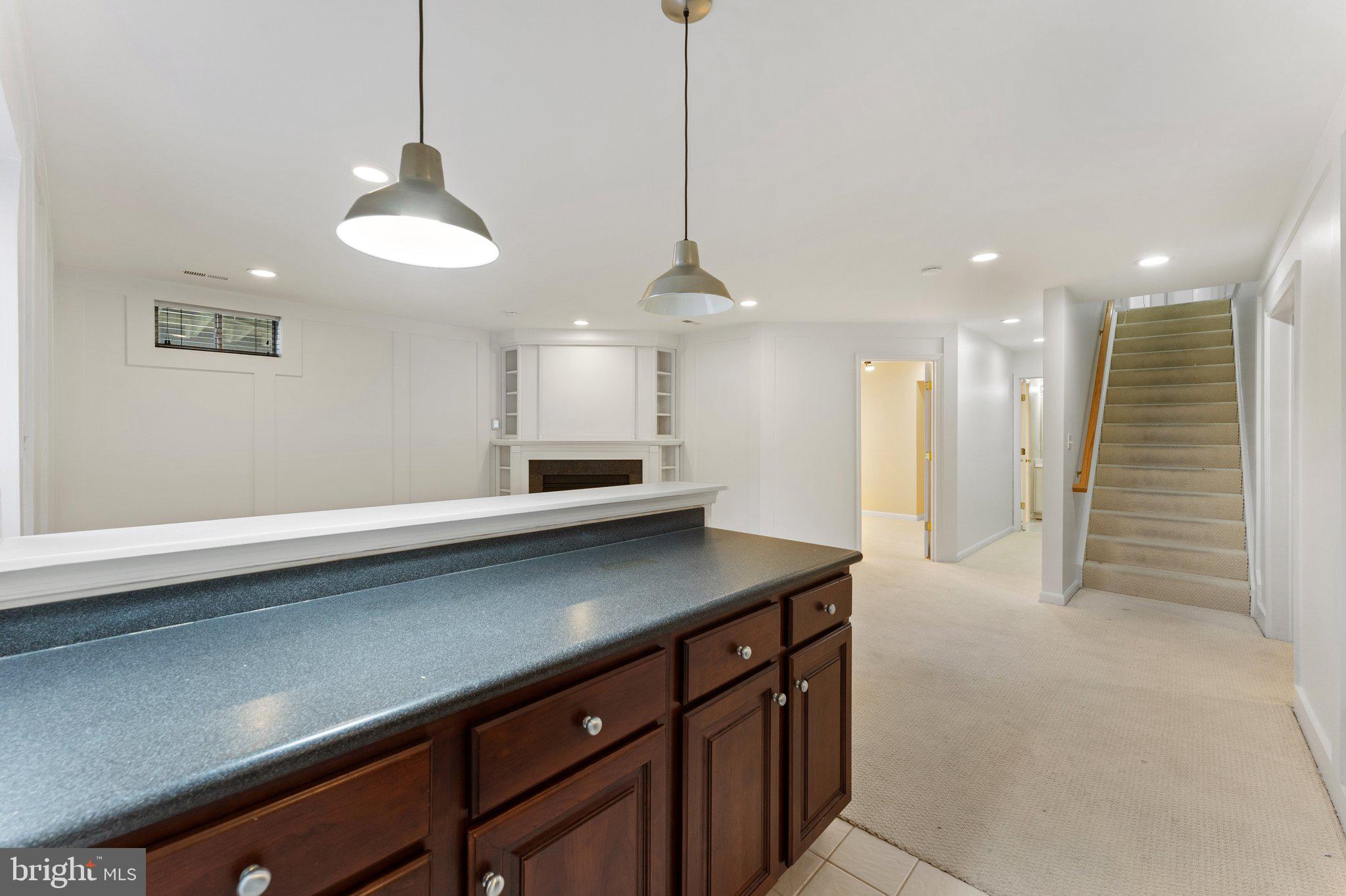 VINT HILL - Residential