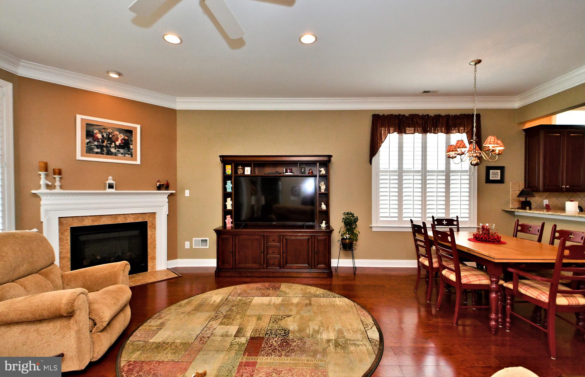 MEADOW GLEN - Residential