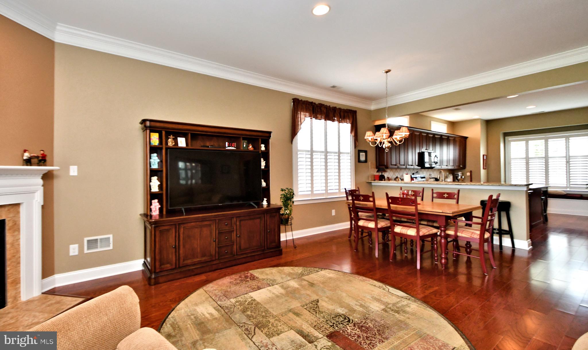 MEADOW GLEN - Residential