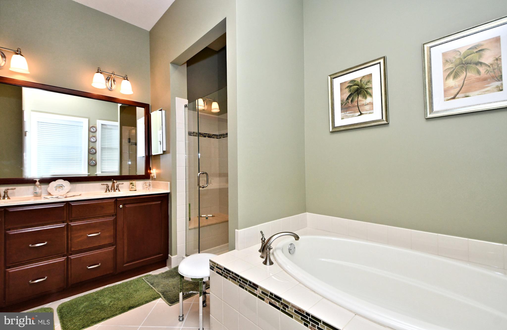 MEADOW GLEN - Residential