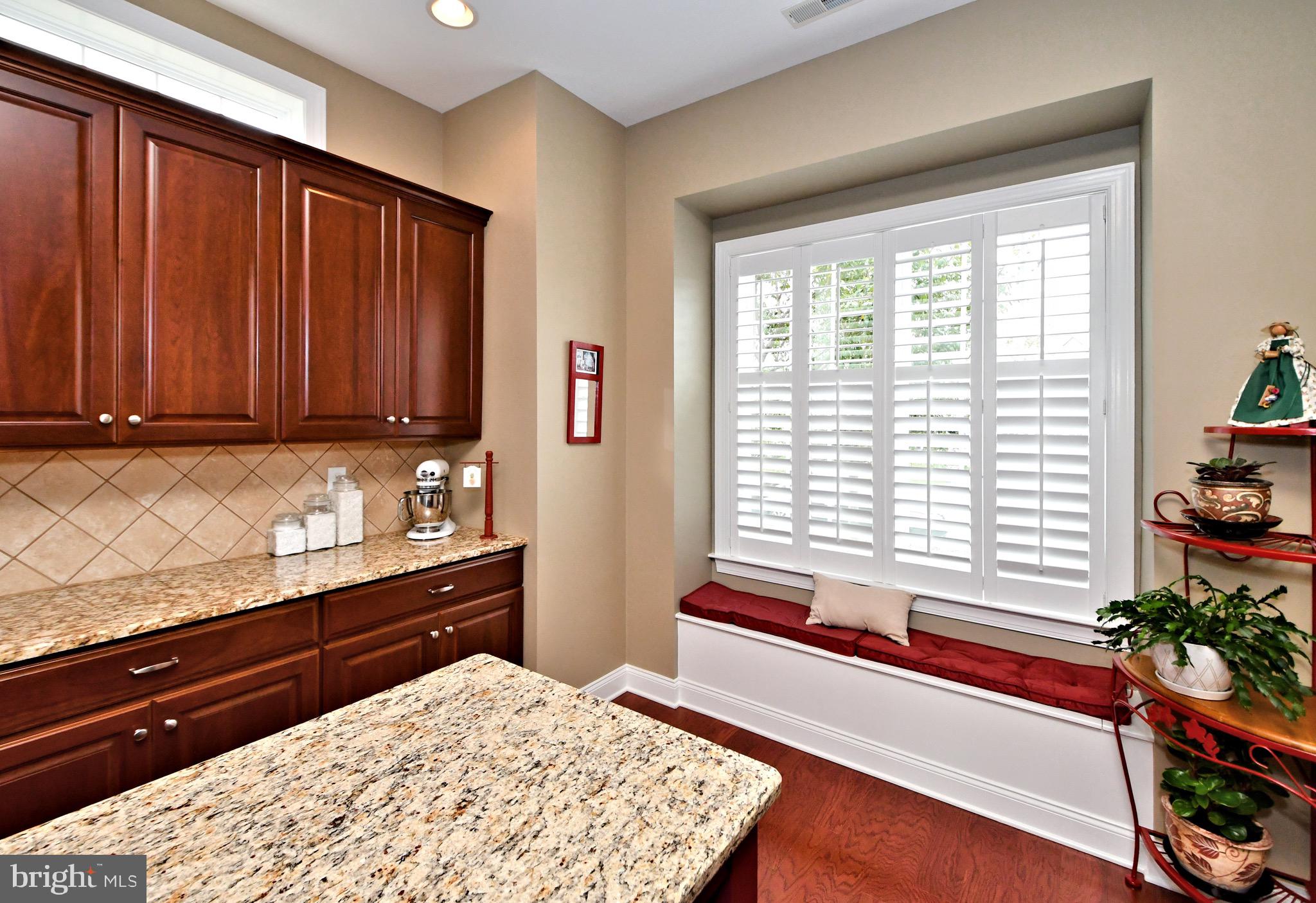 MEADOW GLEN - Residential