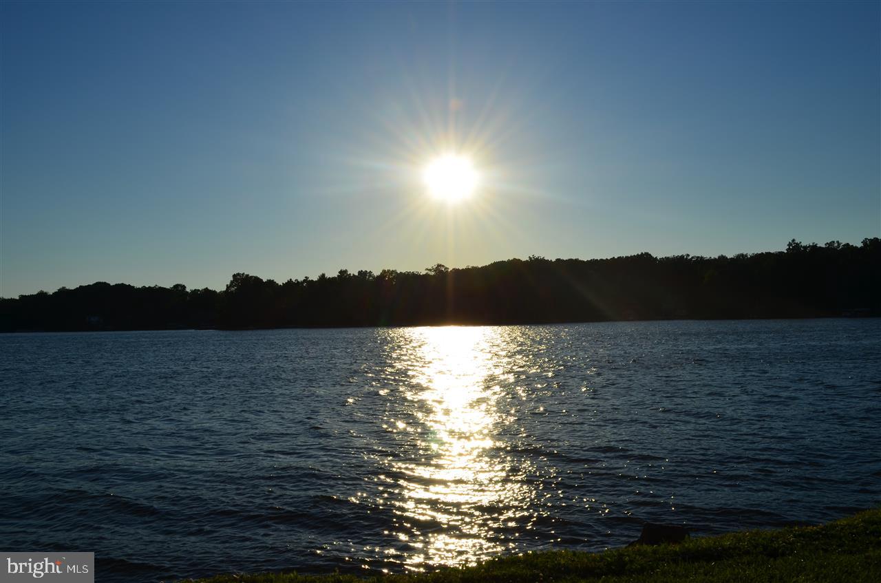 LAKE MEADE - Residential
