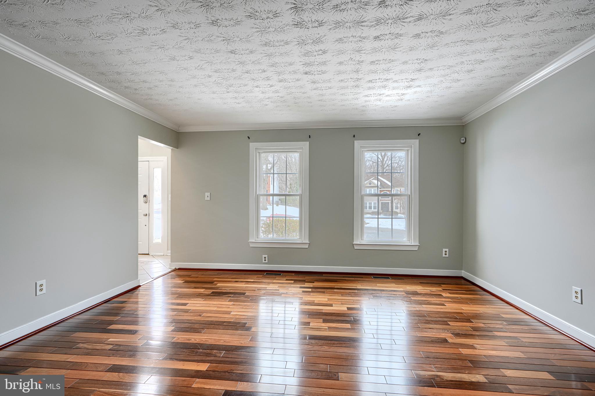 OVERVIEW MANOR - Residential