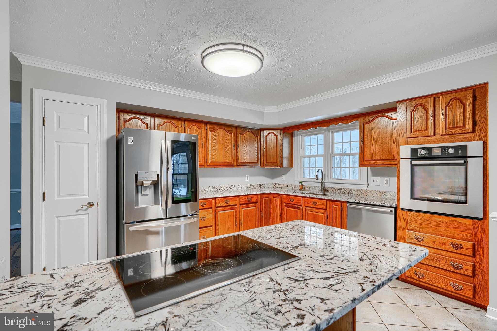 OVERVIEW MANOR - Residential