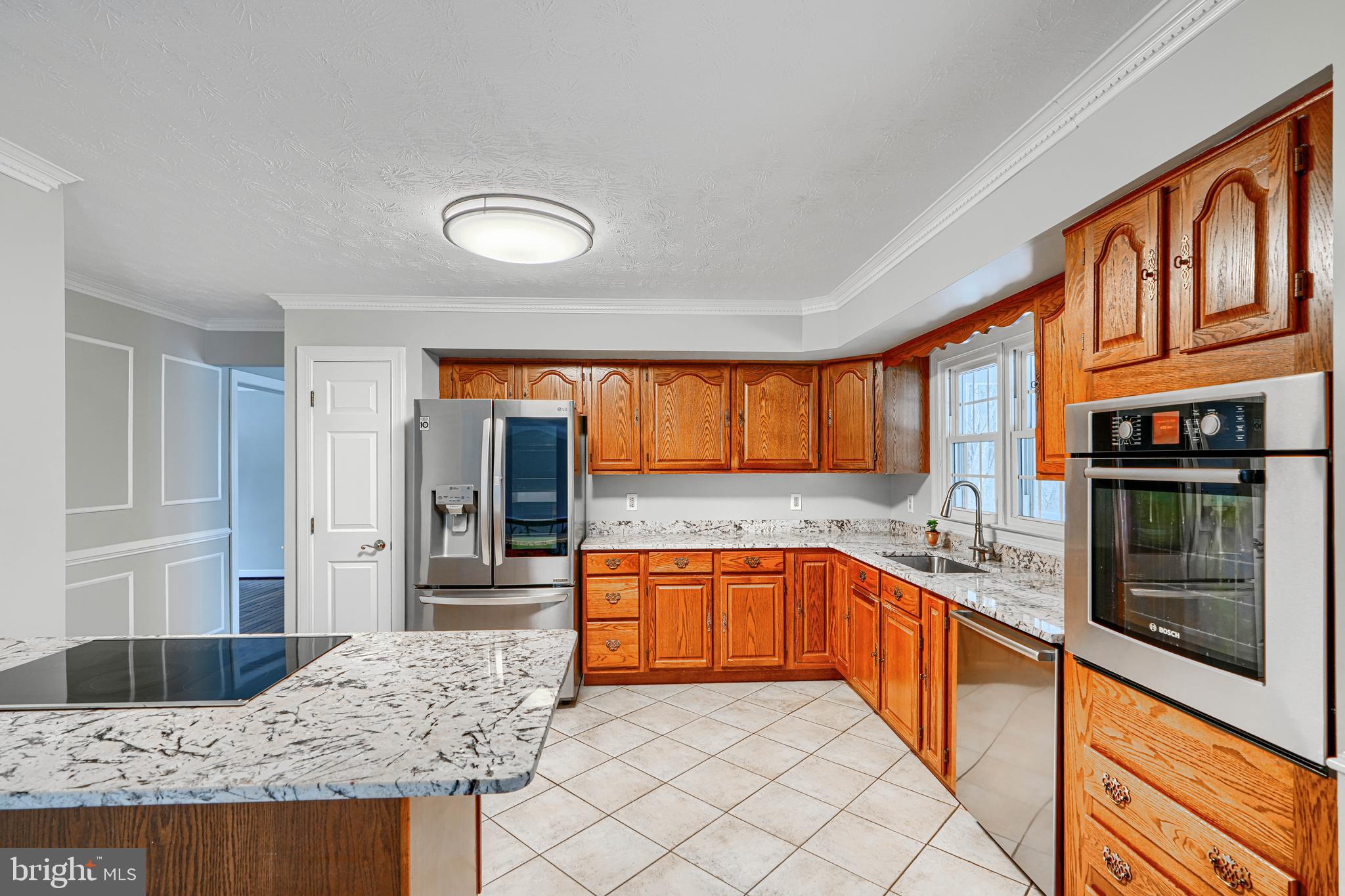 OVERVIEW MANOR - Residential