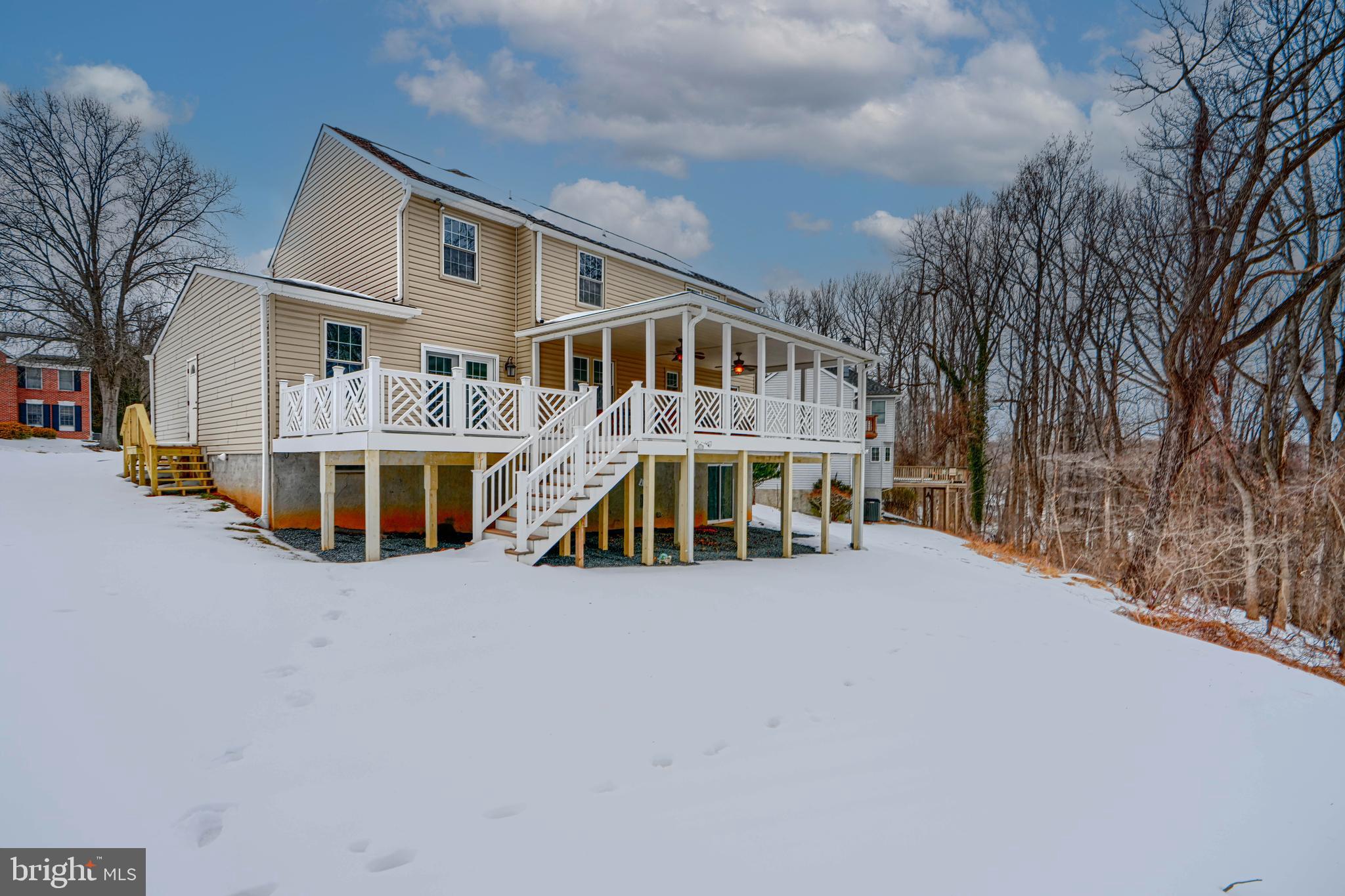 OVERVIEW MANOR - Residential