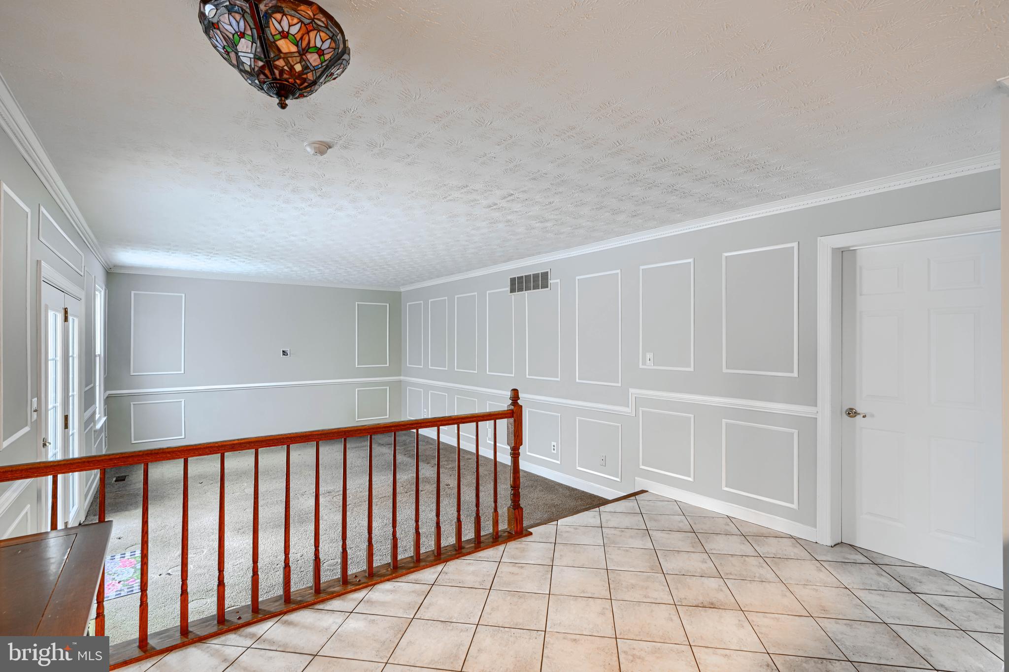 OVERVIEW MANOR - Residential