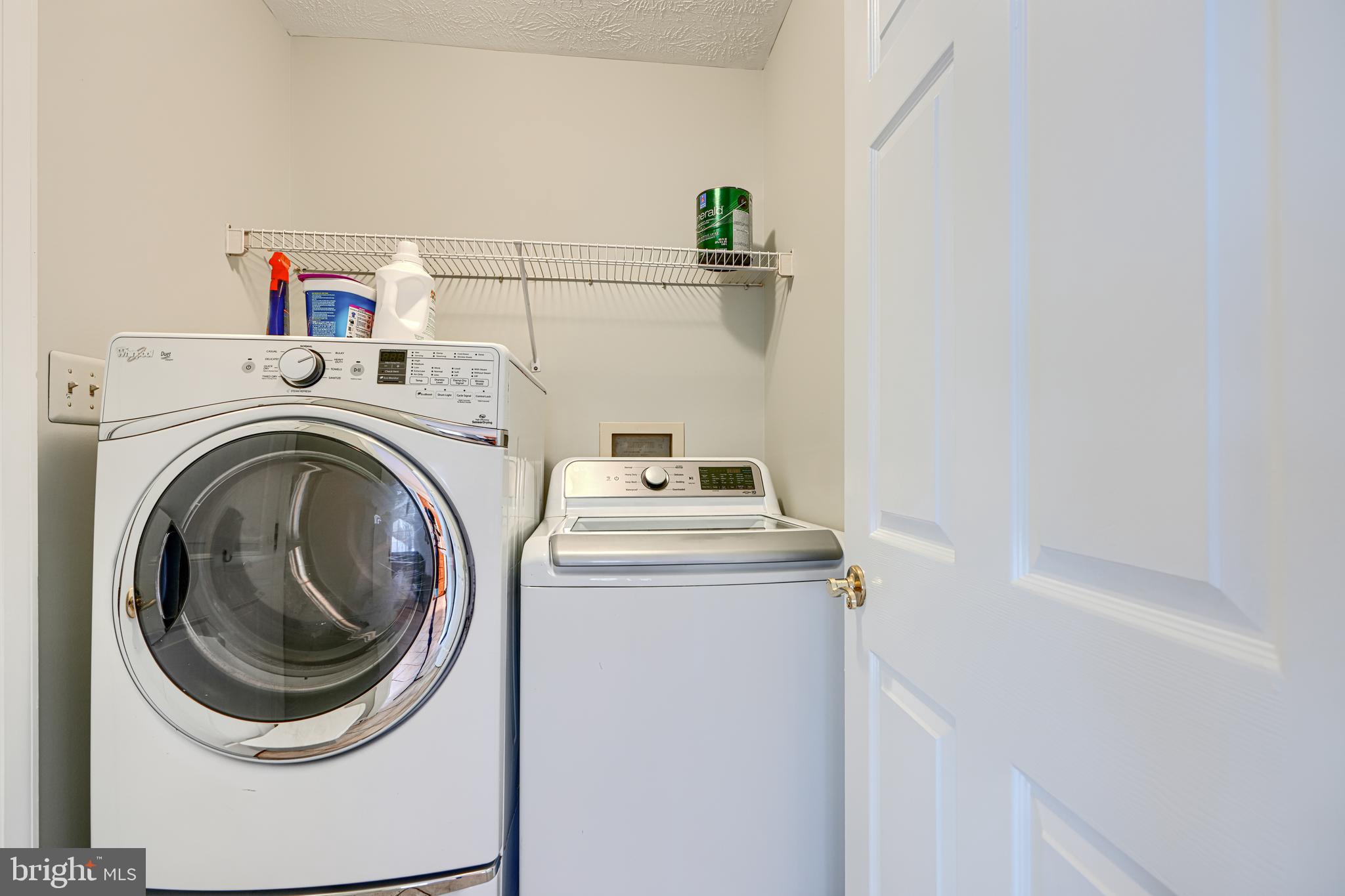 OVERVIEW MANOR - Residential