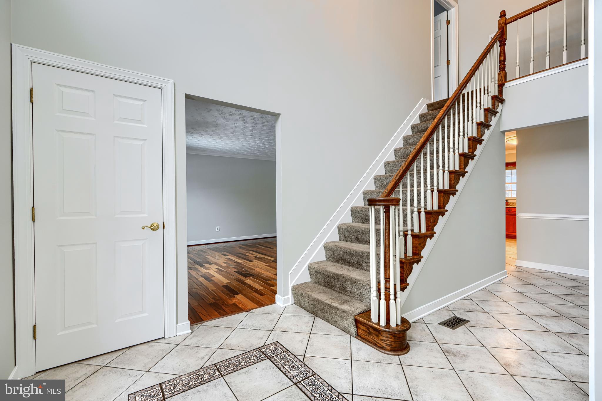 OVERVIEW MANOR - Residential