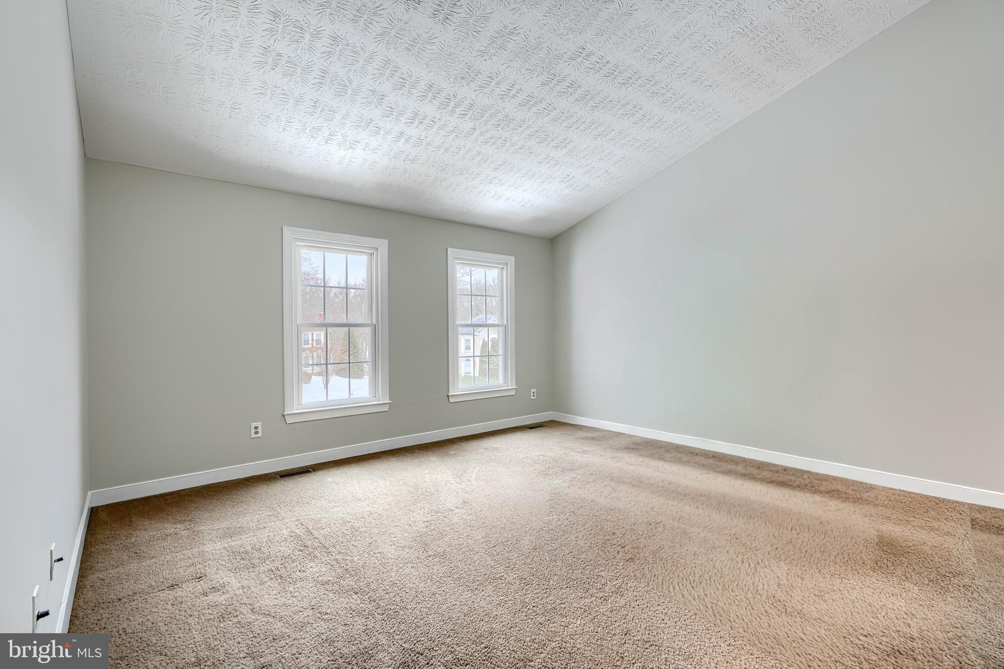 OVERVIEW MANOR - Residential