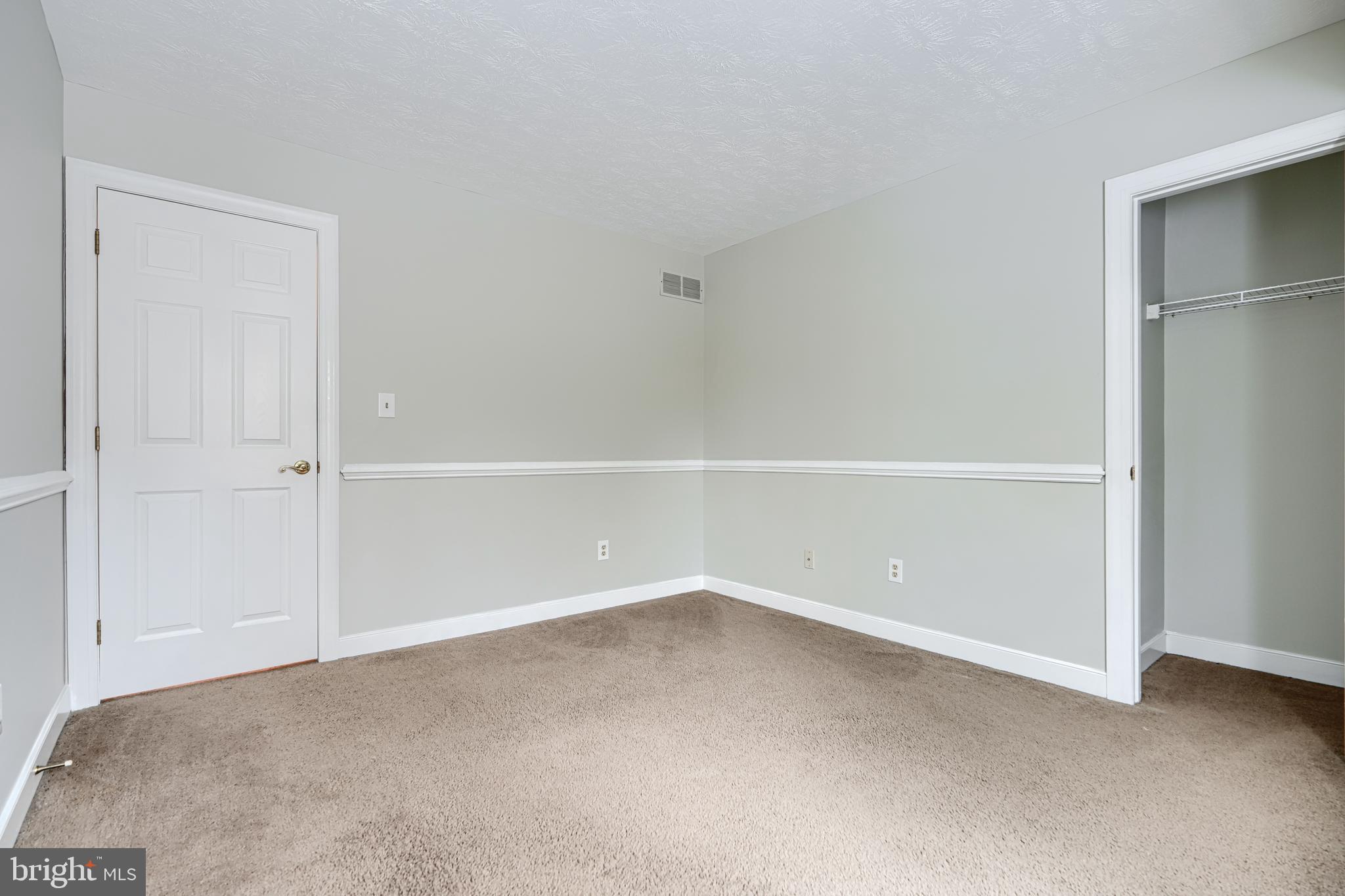 OVERVIEW MANOR - Residential