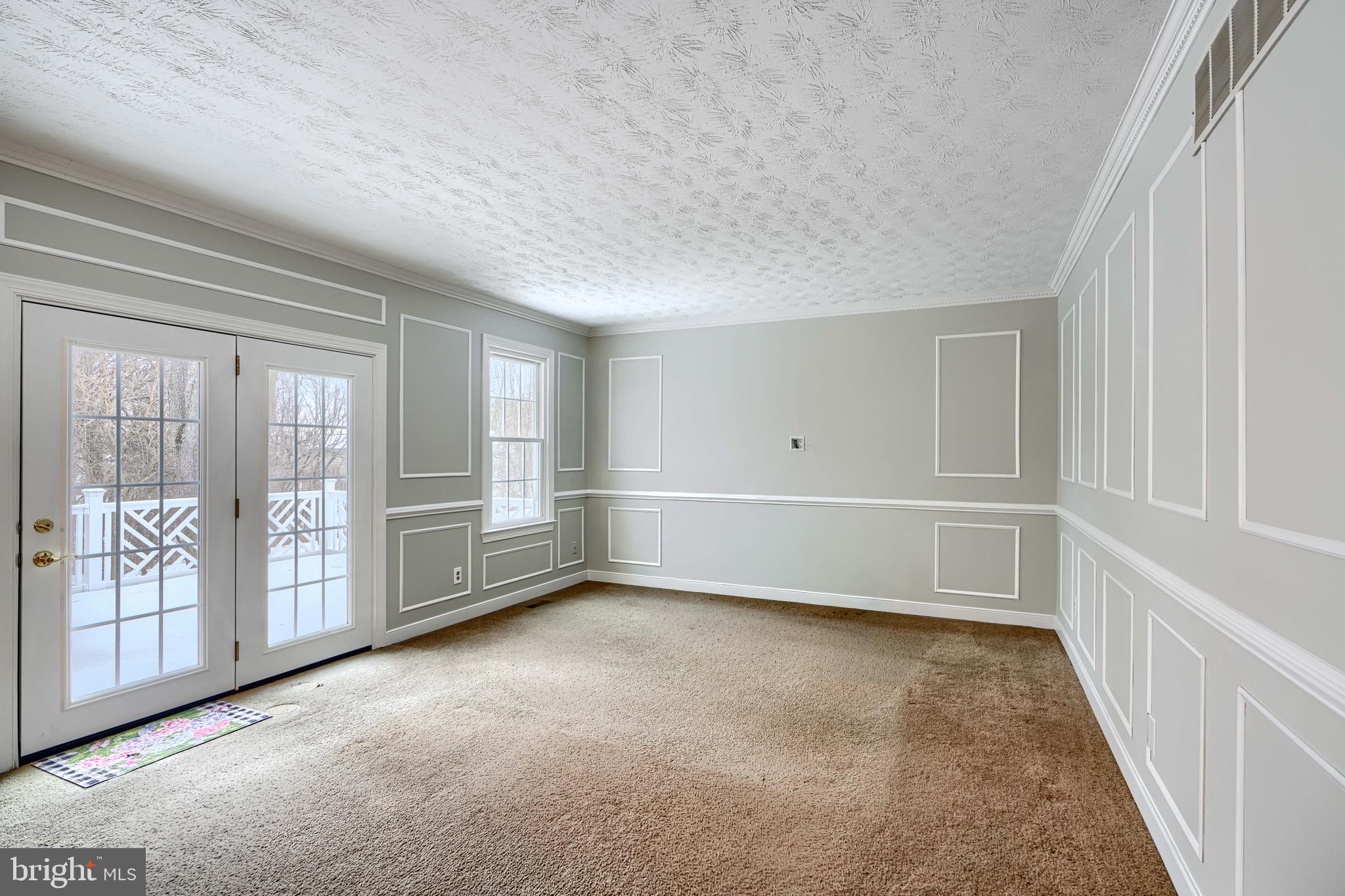 OVERVIEW MANOR - Residential