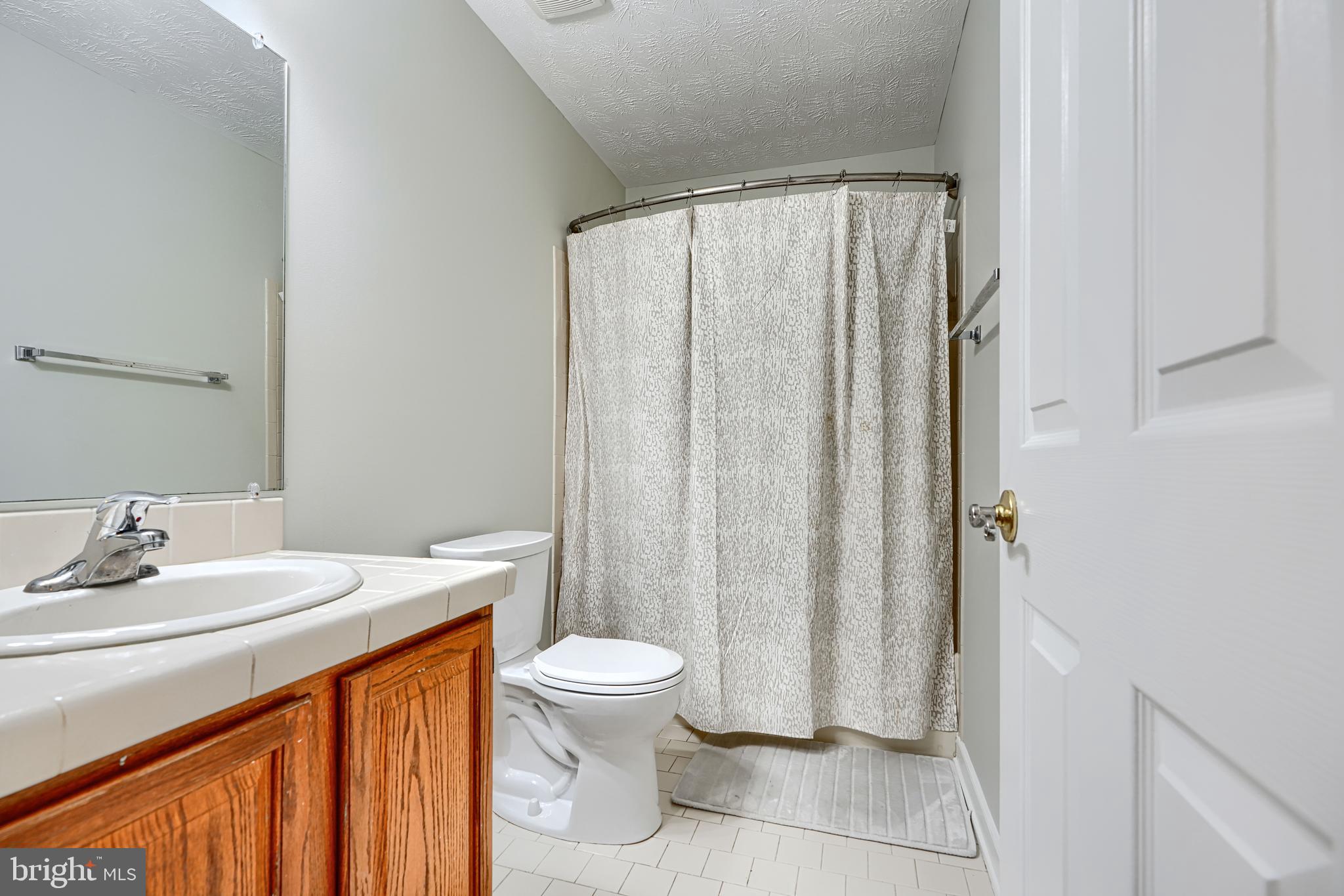 OVERVIEW MANOR - Residential