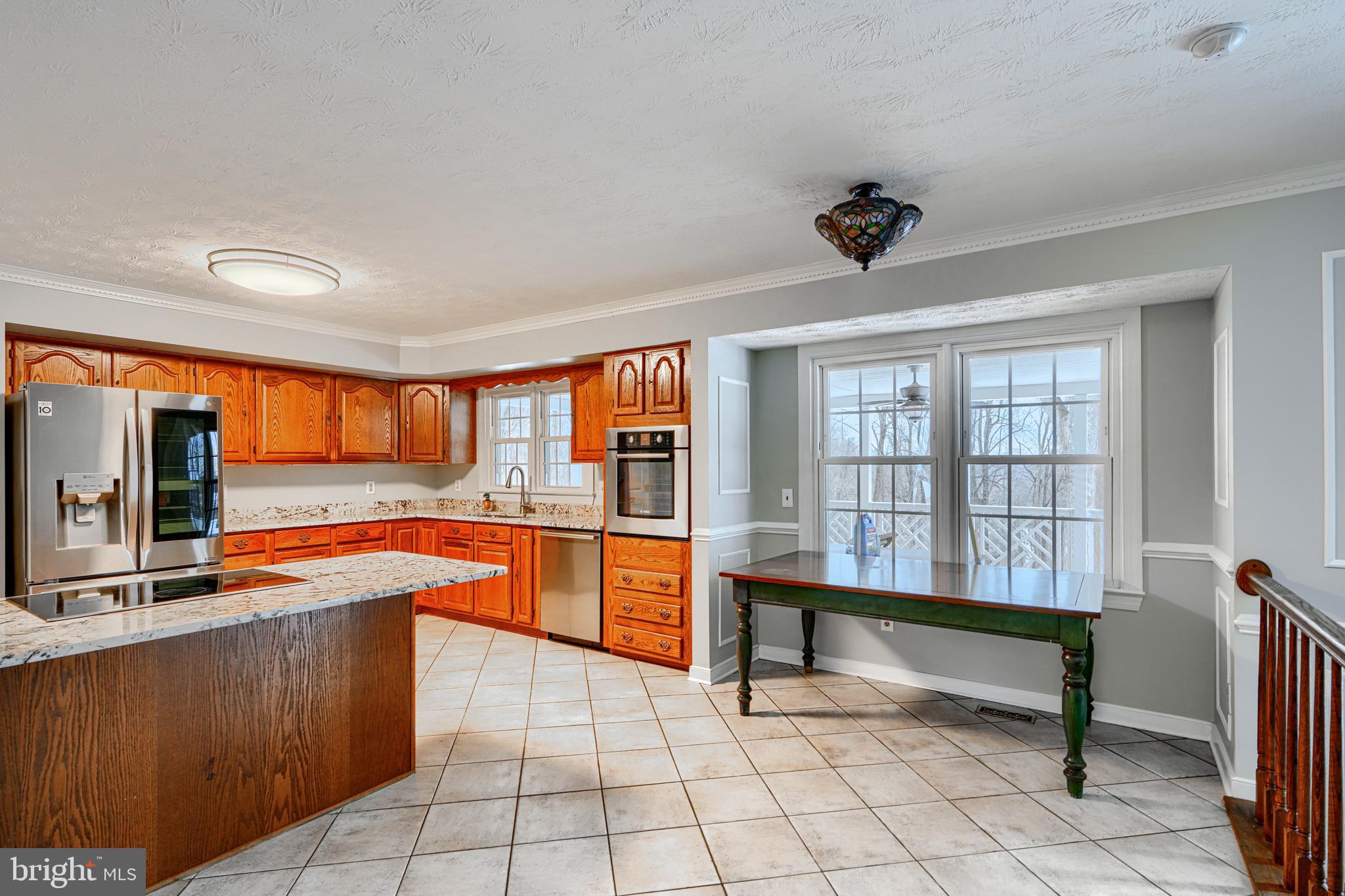 OVERVIEW MANOR - Residential