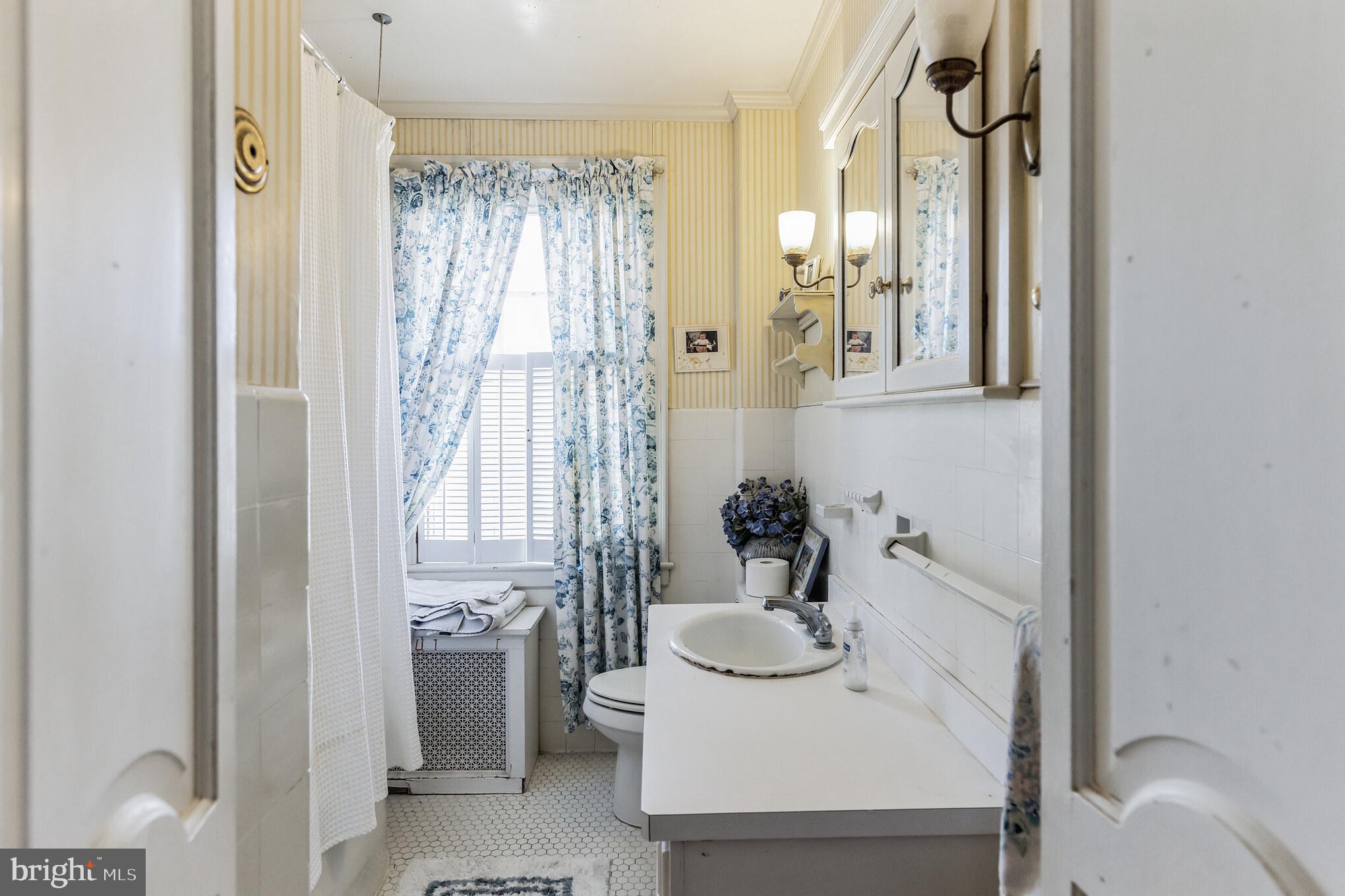 GREATER HOMELAND HISTORIC DISTRICT - Residential