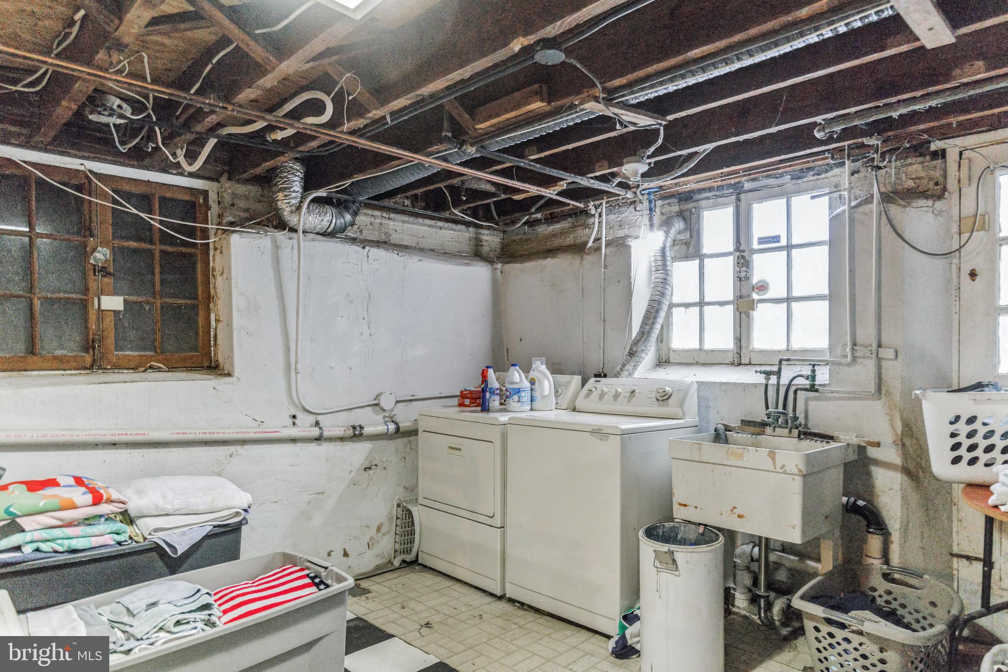 GREATER HOMELAND HISTORIC DISTRICT - Residential