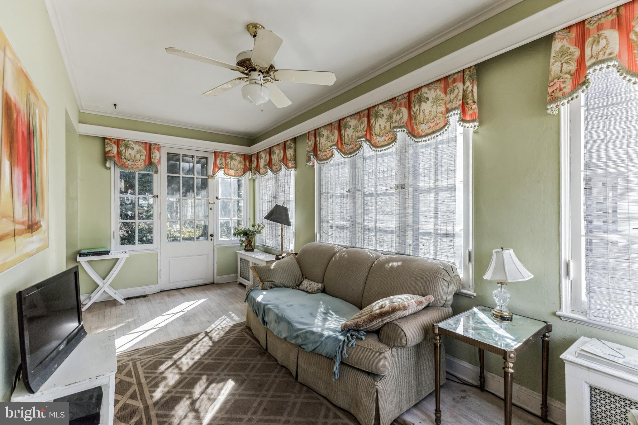 GREATER HOMELAND HISTORIC DISTRICT - Residential