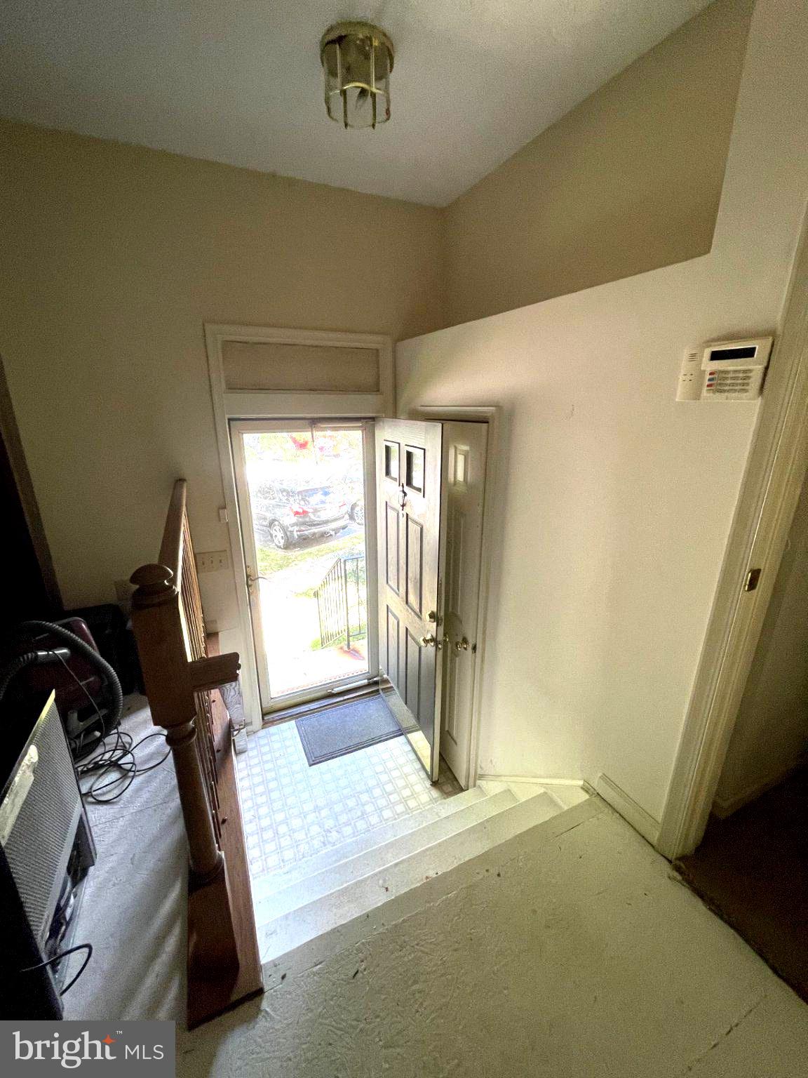 875 CHESTNUTVIEW COURT