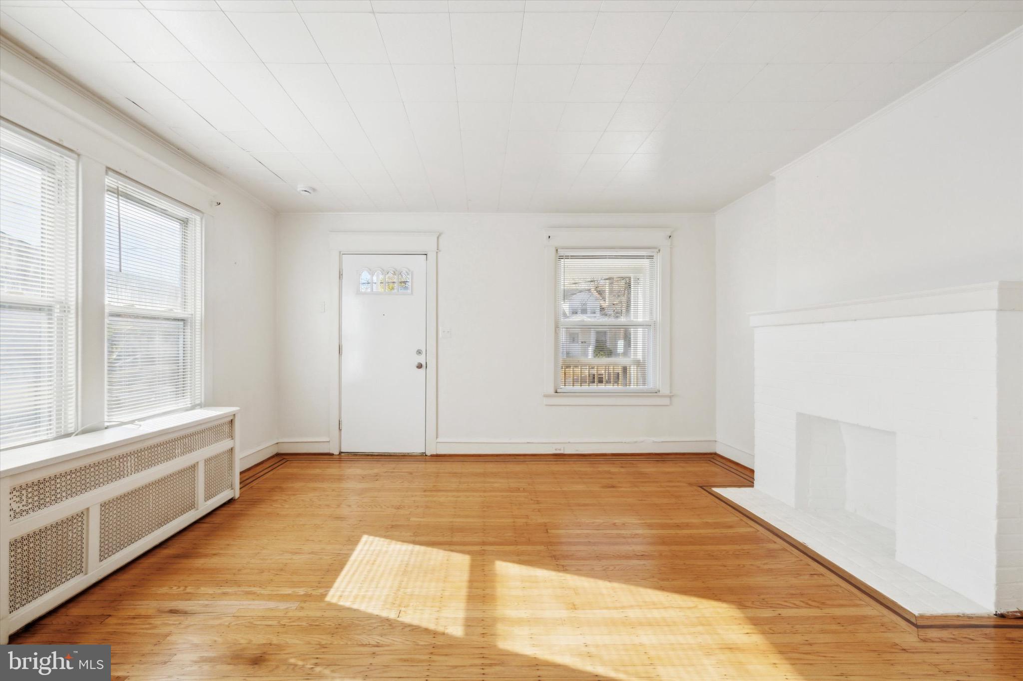 FOLCROFT - Residential Lease