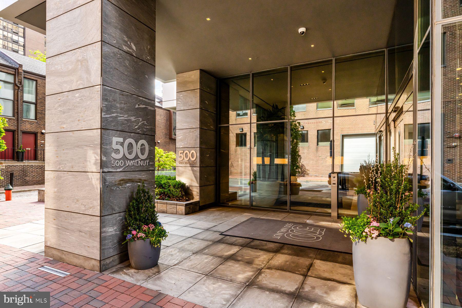 500 WALNUT STREET 1300