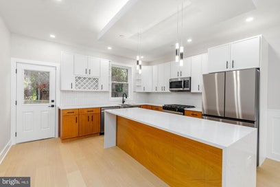 1421 21ST STREET PHILADELPHIA PA 19146