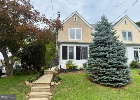 Townhouse For Rent - 284 S Devon Avenue<br/> Delaware County, WAYNE, PA 19087