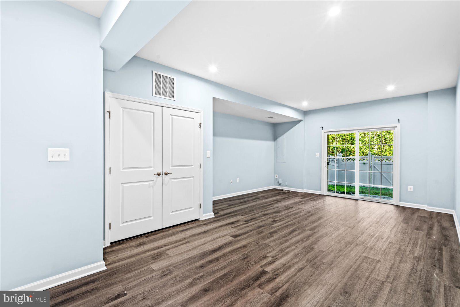 RAPPAHANNOCK LANDING - Residential