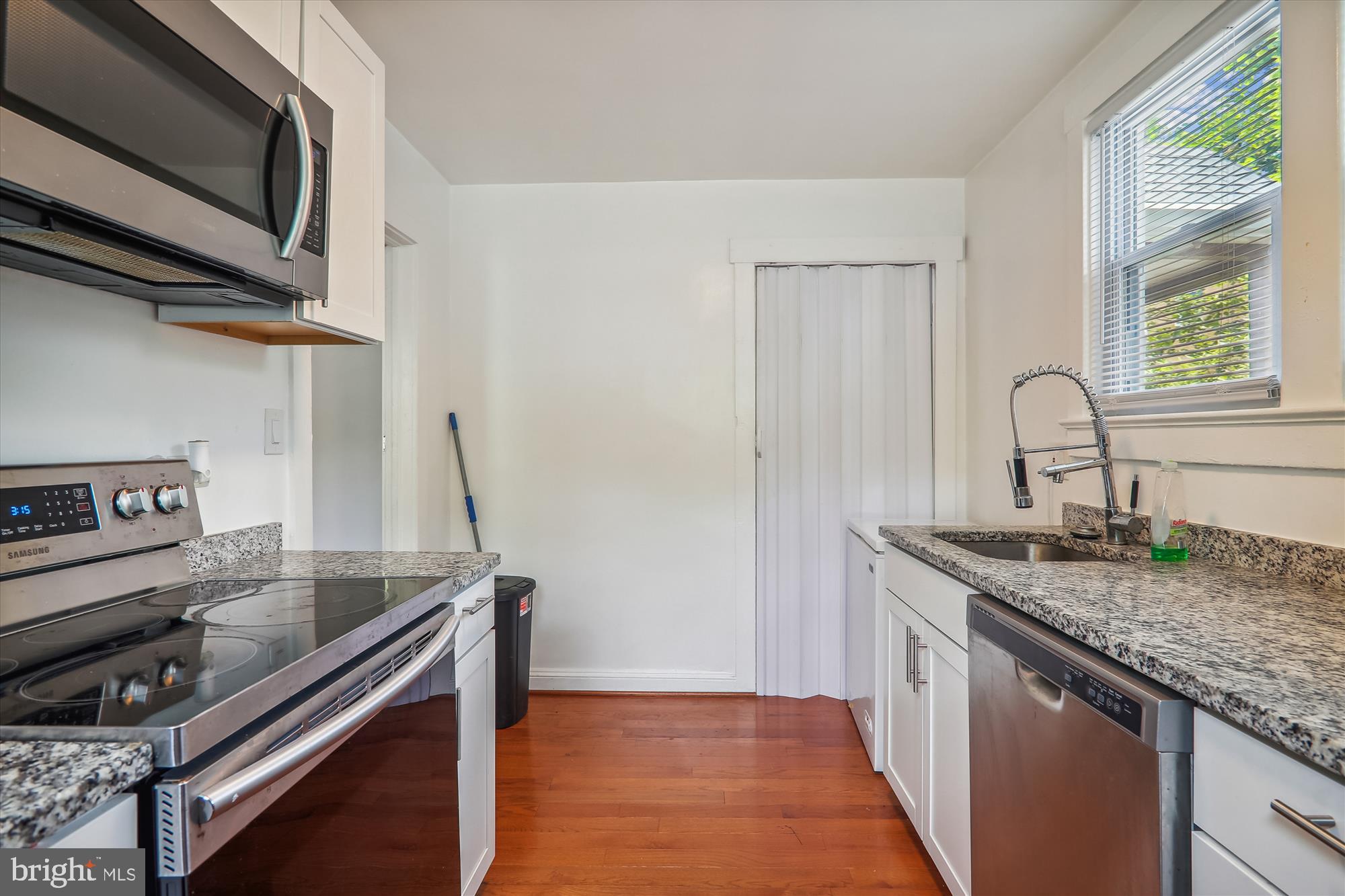 T B MIDDLETON FARM - Residential