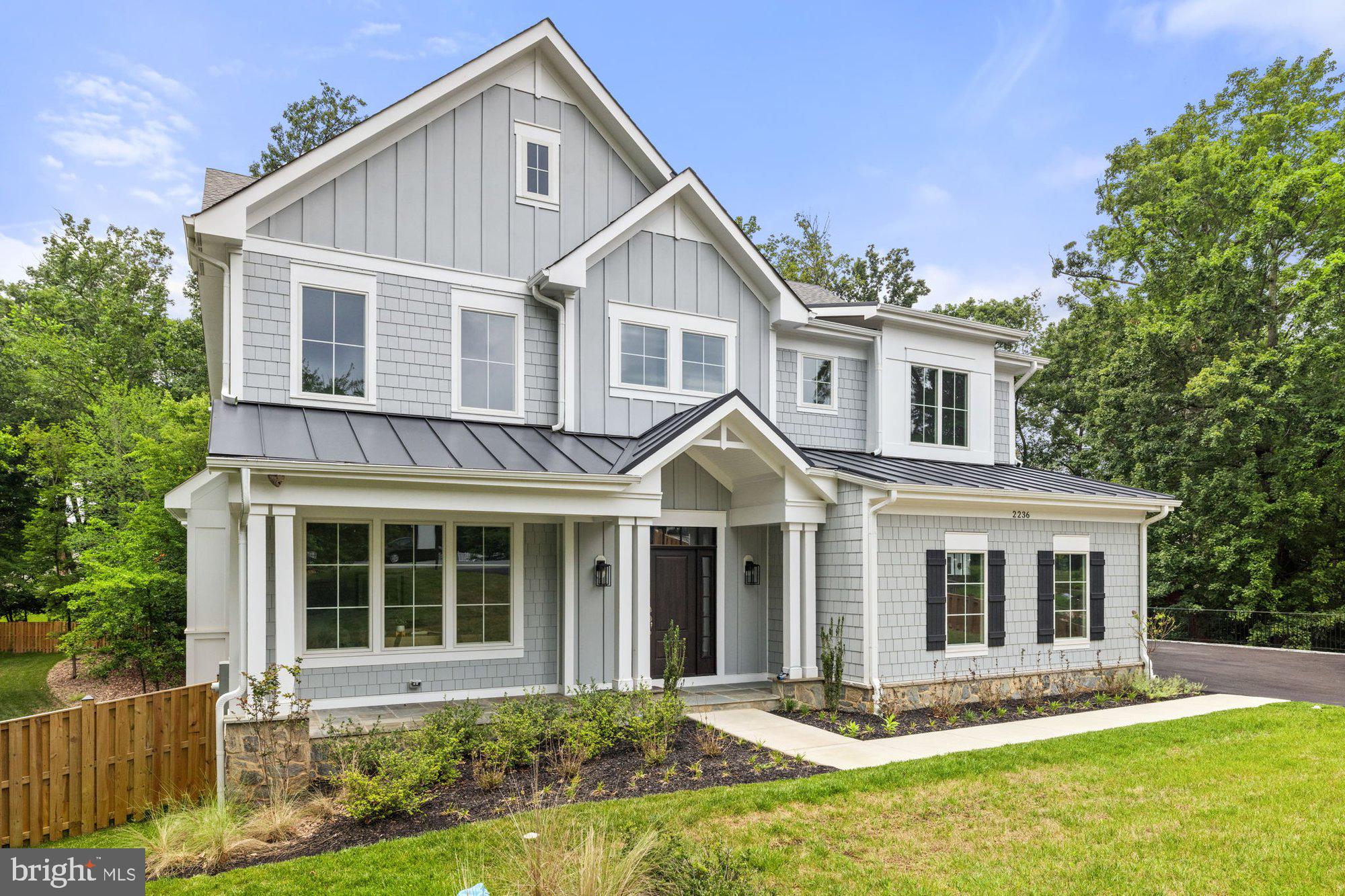 LAUREL RIDGE CROSSING - Residential