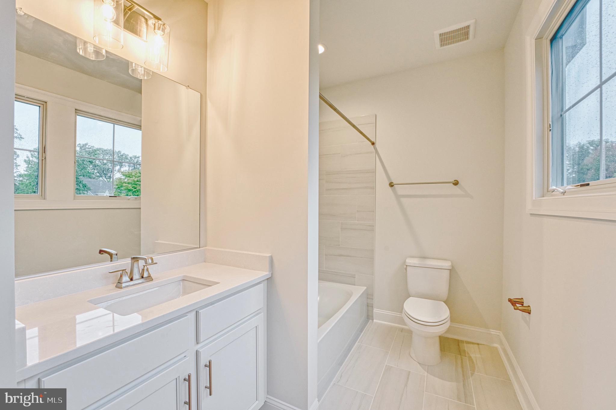 LAUREL RIDGE CROSSING - Residential