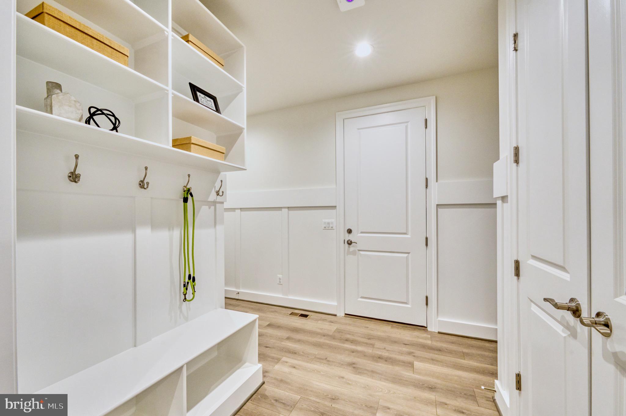 LAUREL RIDGE CROSSING - Residential