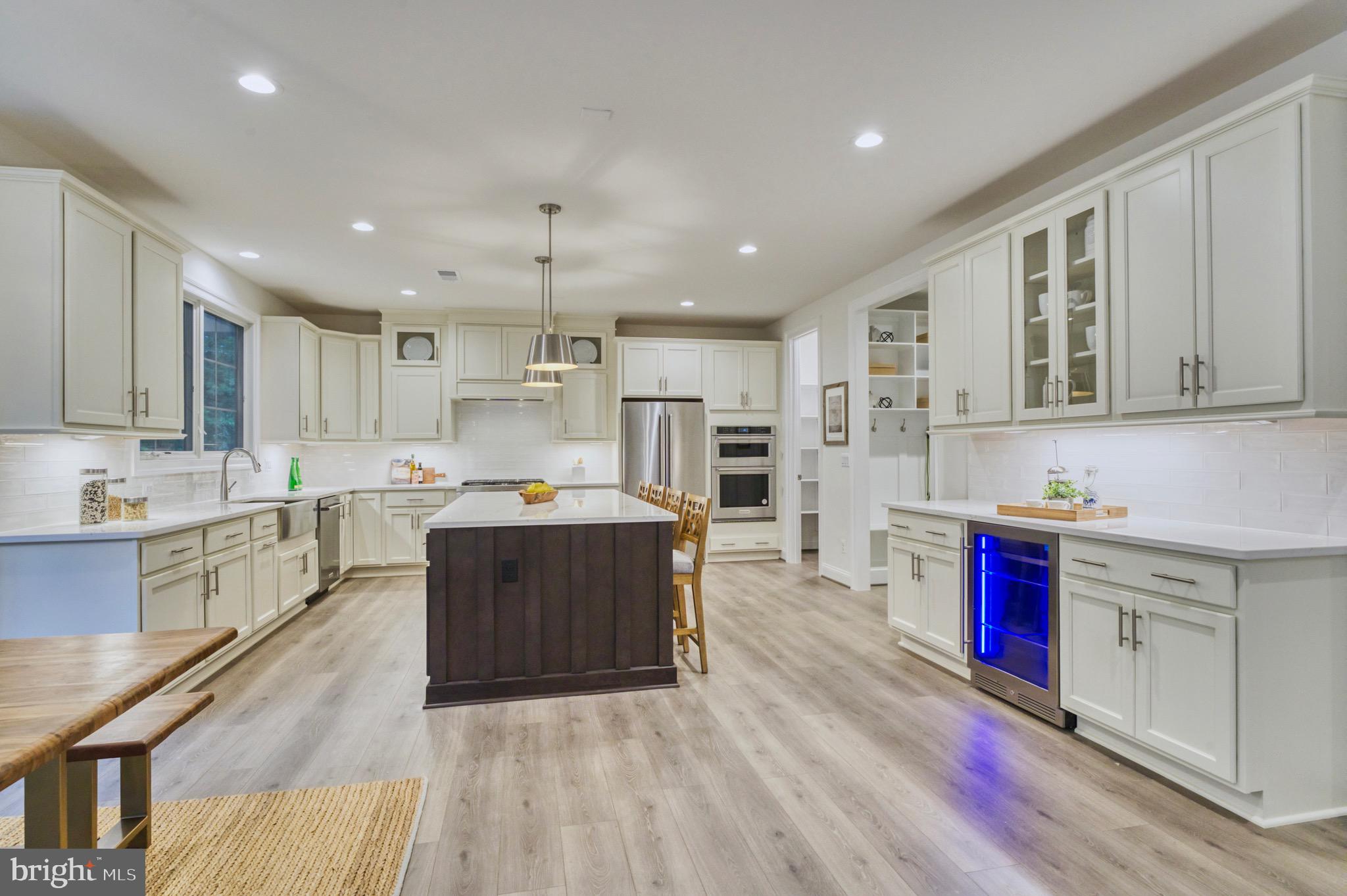 LAUREL RIDGE CROSSING - Residential