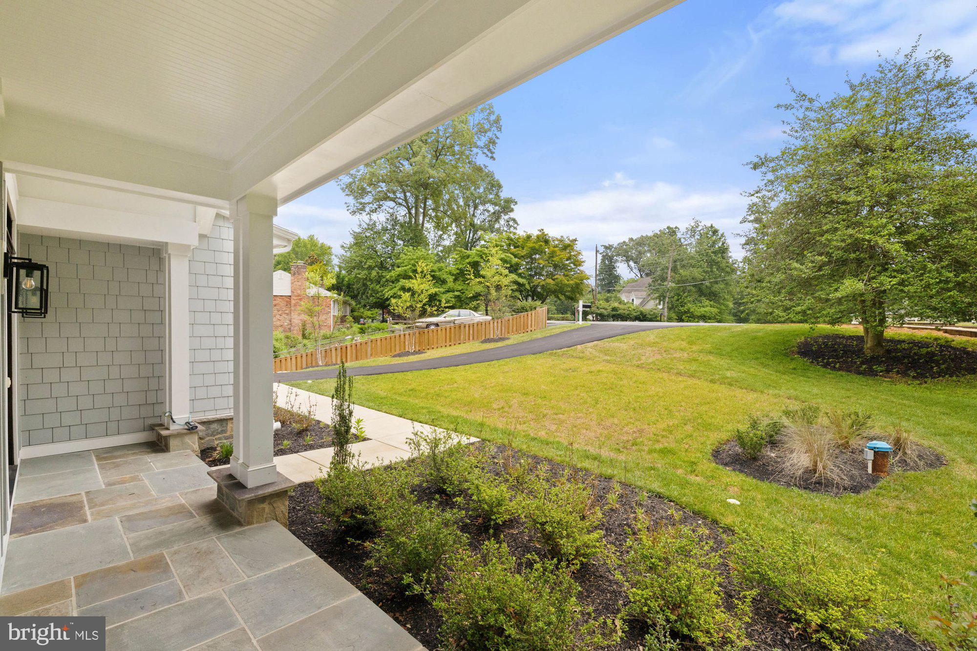 LAUREL RIDGE CROSSING - Residential