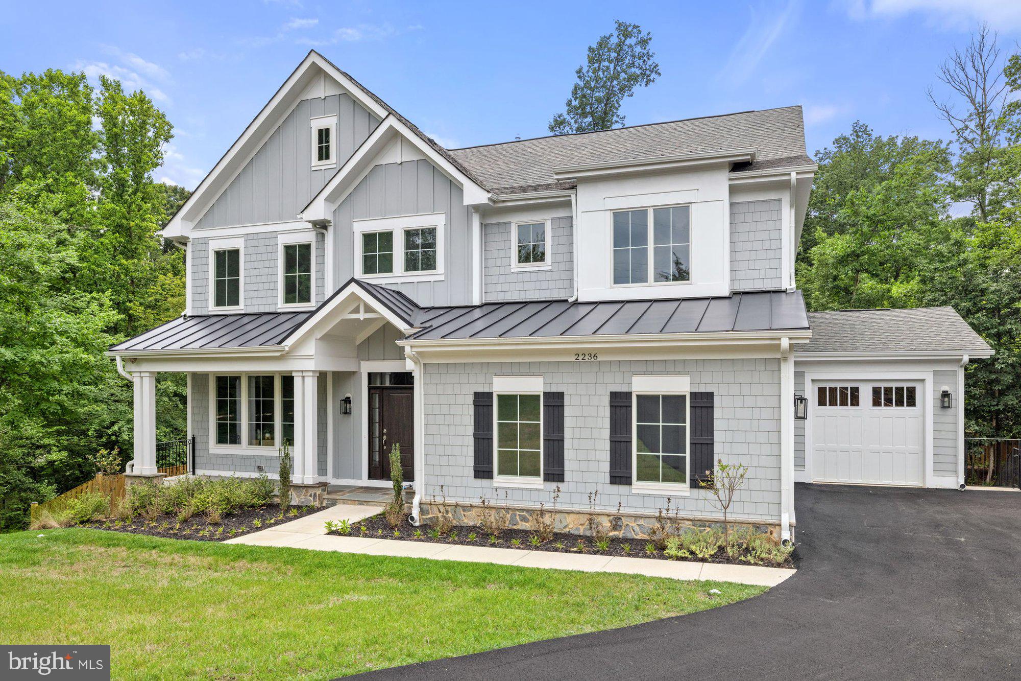 LAUREL RIDGE CROSSING - Residential