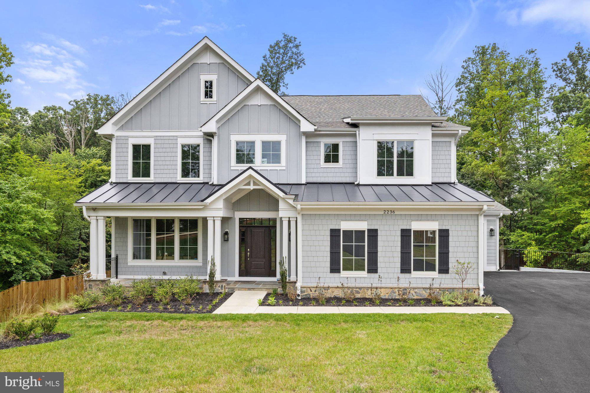 LAUREL RIDGE CROSSING - Residential