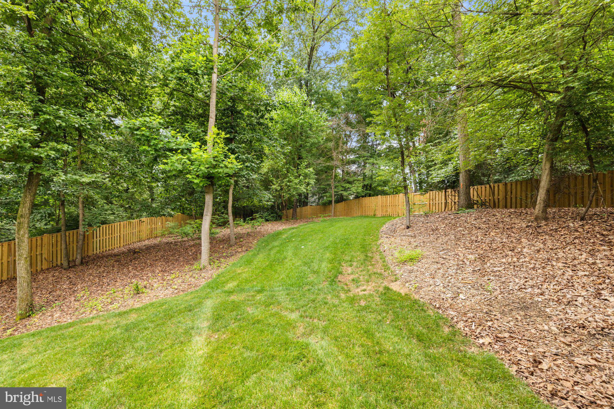 LAUREL RIDGE CROSSING - Residential