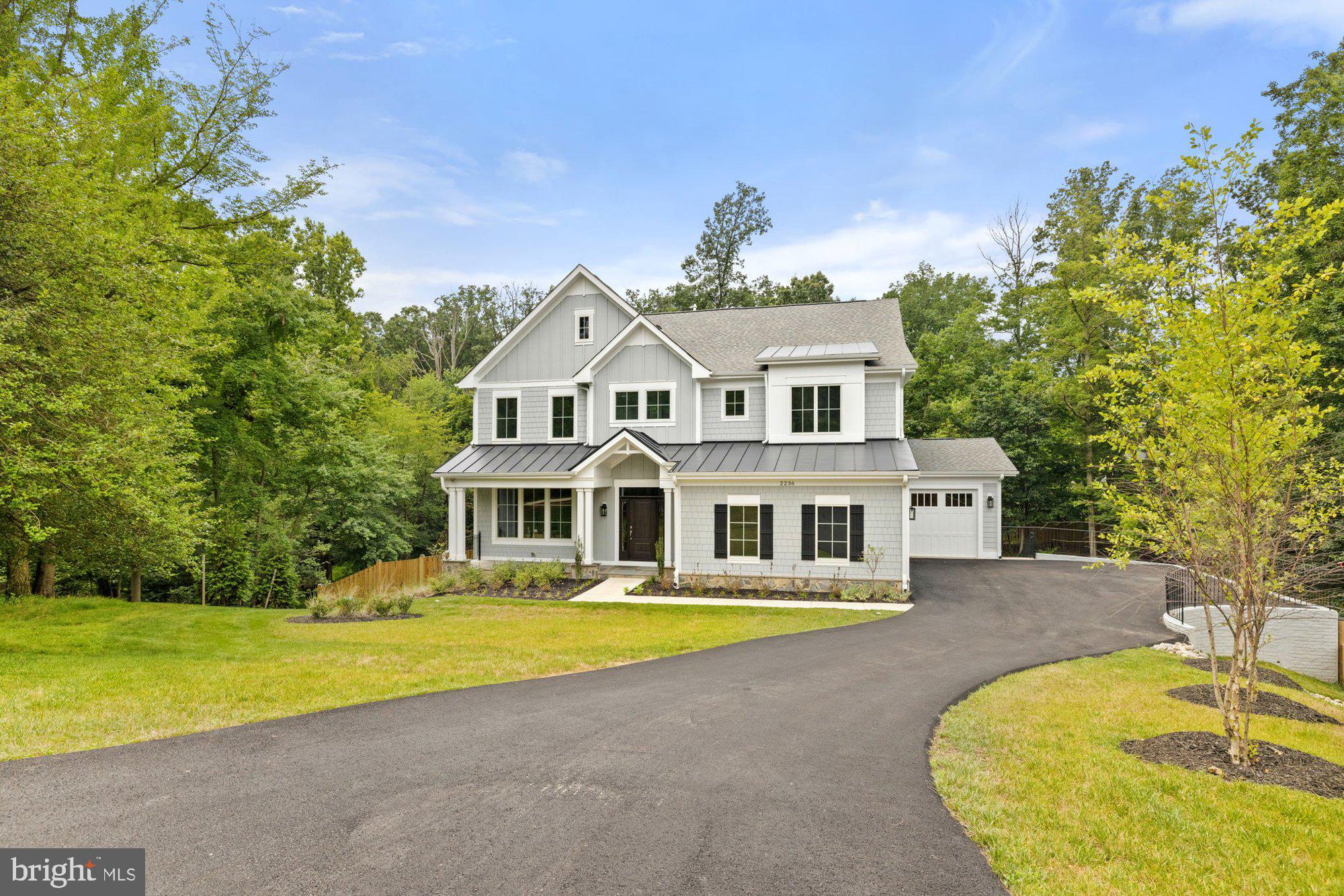 LAUREL RIDGE CROSSING - Residential