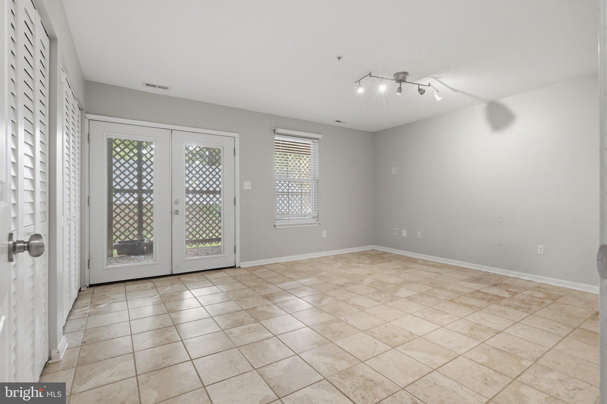 900 TURNING POINT COURT