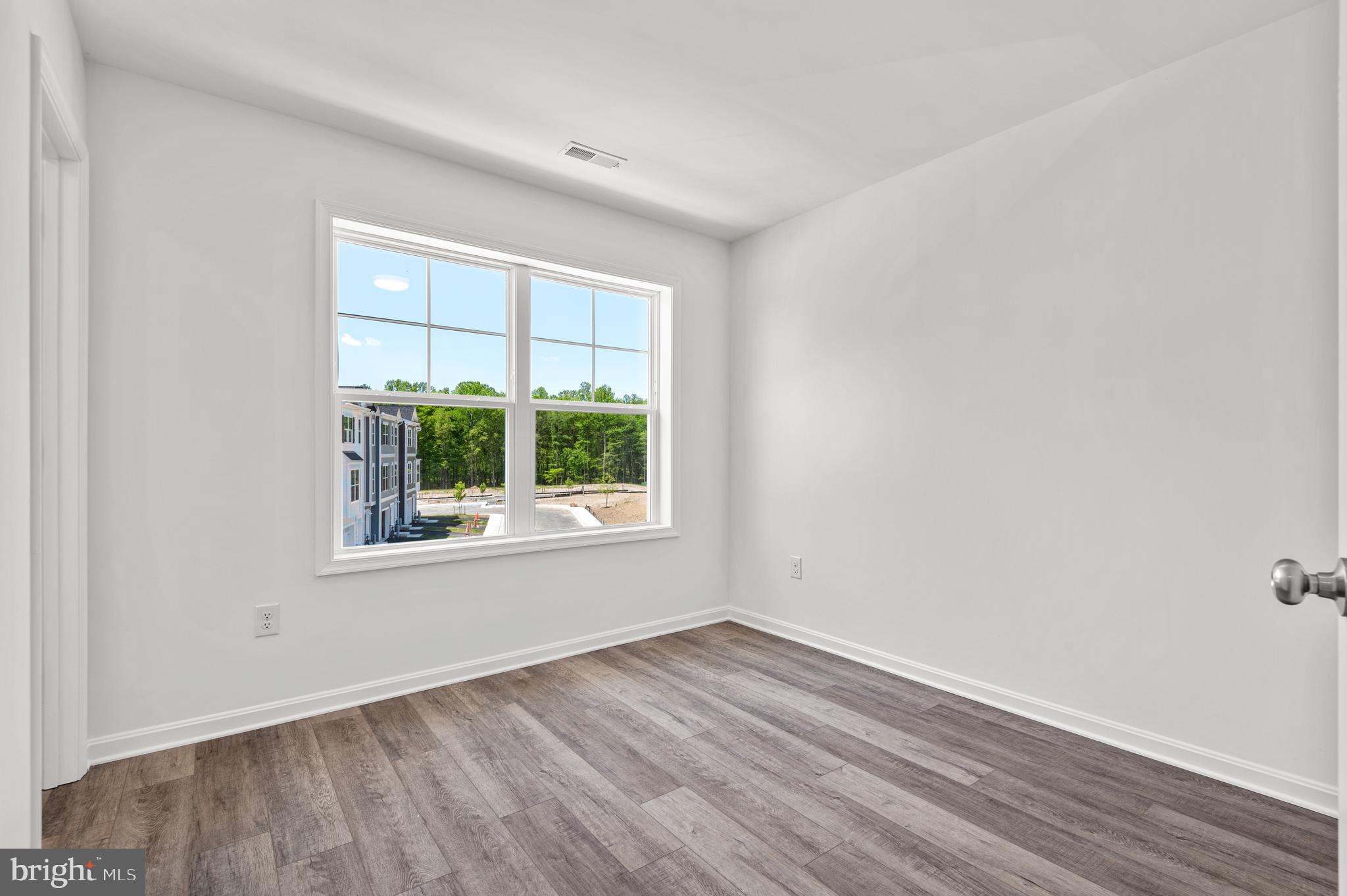 HOLLY OAKS - Residential