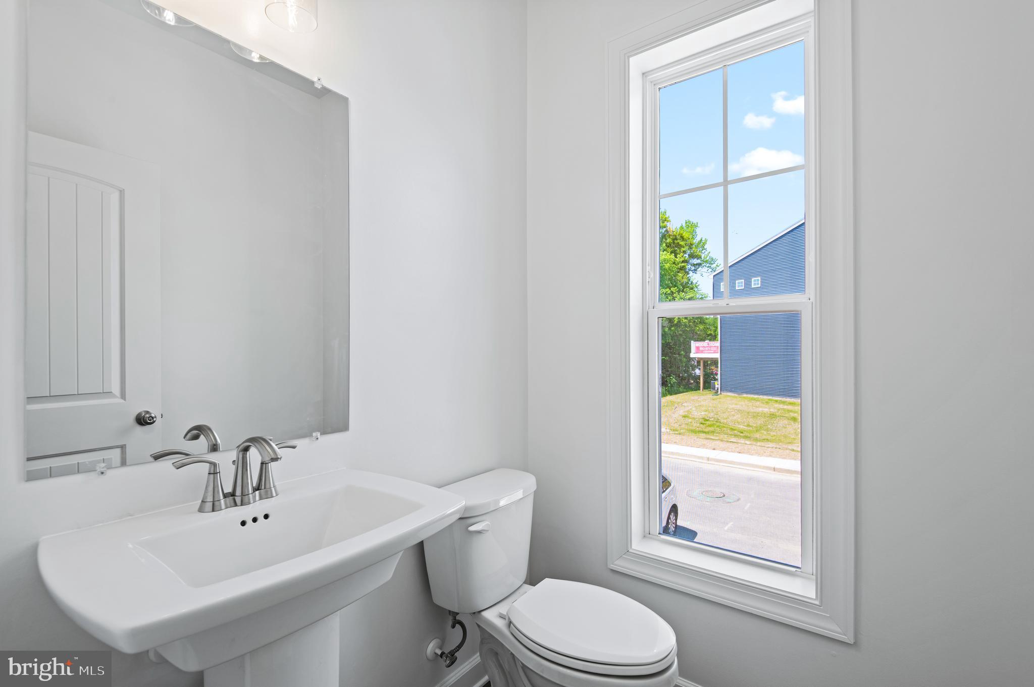 HOLLY OAKS - Residential