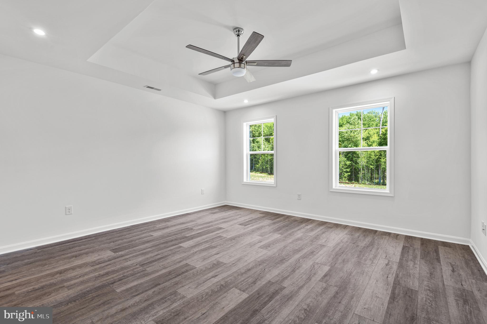 HOLLY OAKS - Residential
