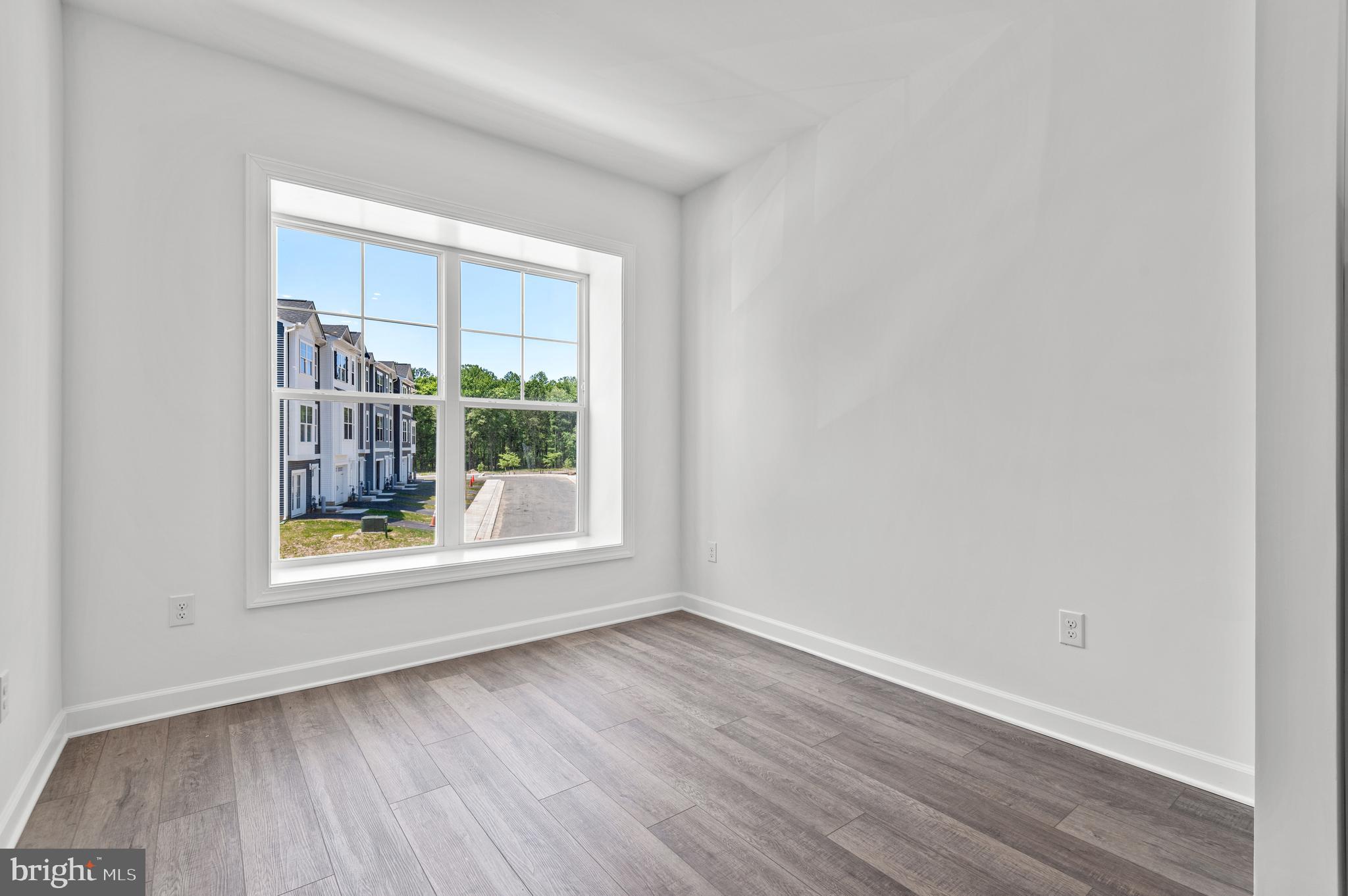 HOLLY OAKS - Residential