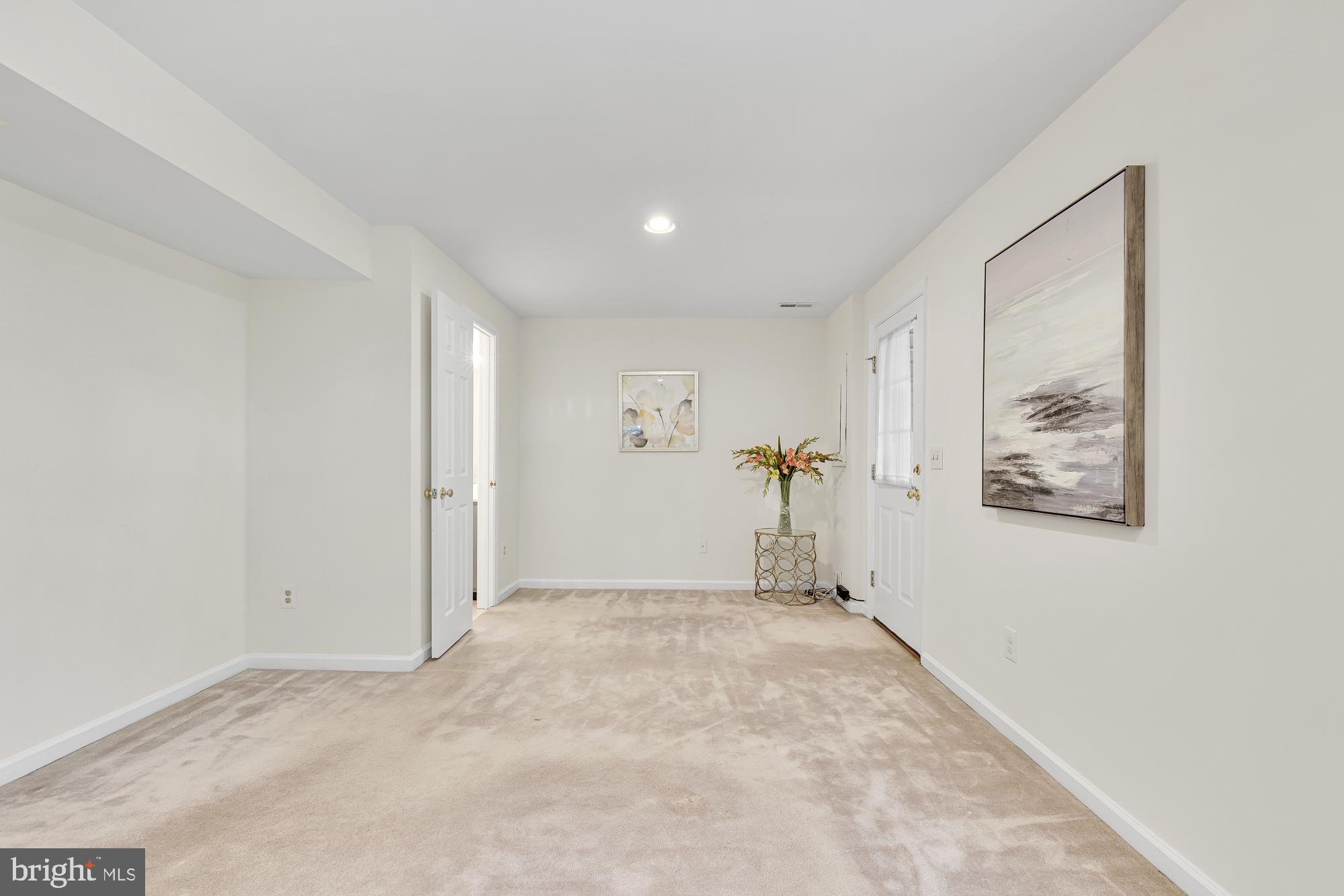 CENTRE RIDGE - Residential