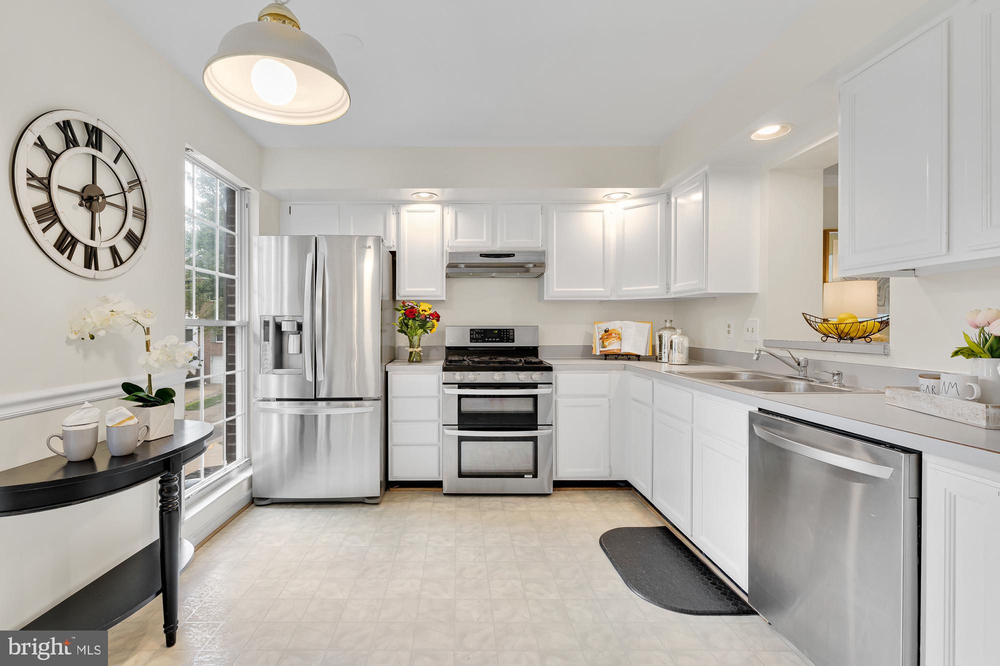 CENTRE RIDGE - Residential