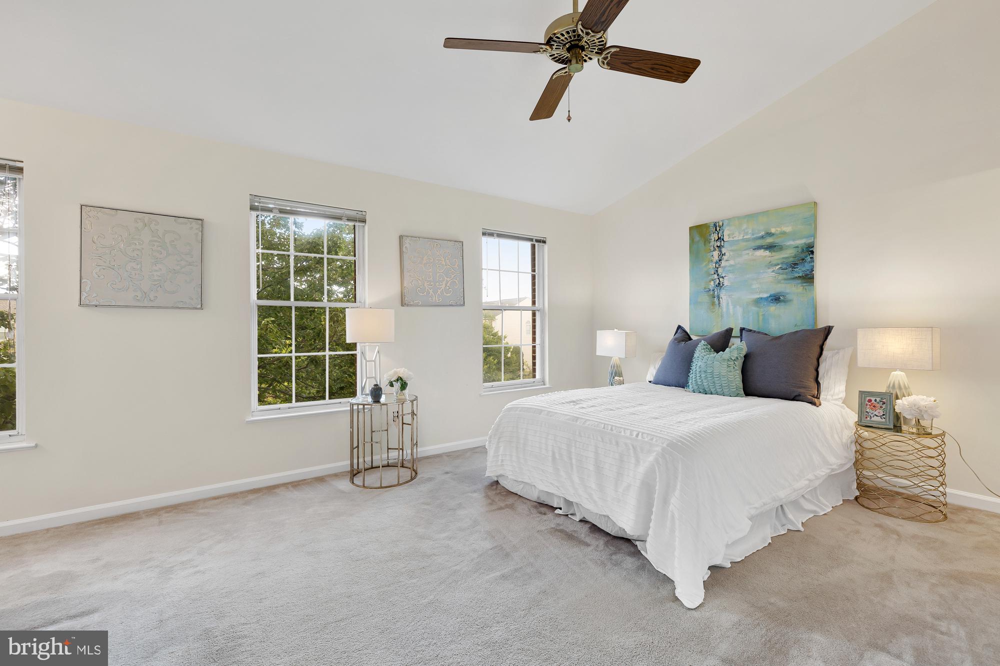 CENTRE RIDGE - Residential