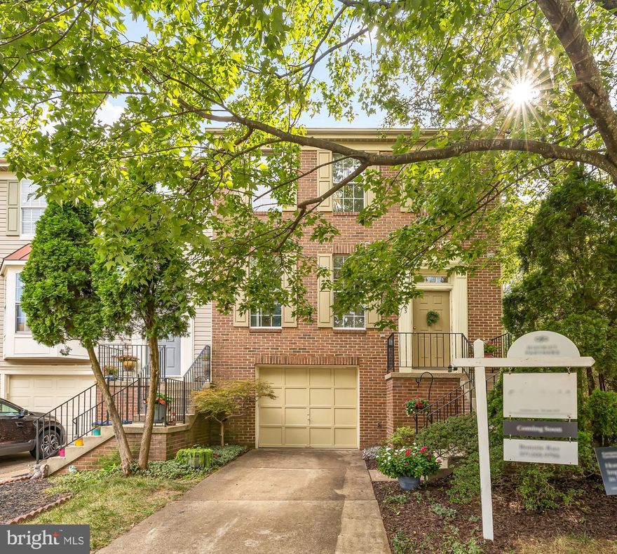 Rare end-unit, 3-level townhome in the highly sought-after, Centre Ridge Regent! Step inside to a sunny and spacious, open living room with windows at every corner - this is actually one of the only homes in the community with windows on all 3 sides. There are 3 generous bedrooms and 2 full bathrooms as well as 2 half bathrooms (on the main level and in the basement) . The primary bedroom has vast, vaulted ceilings, an ensuite bathroom and a walk-in closet.  This end unit features an expansive, fenced-in yard and a large deck off the main level perfect for a vegetable garden and entertaining guests. 

Centre Ridge Regent allows residents to enjoy a pool, tot lots, a dog park, walking trails, and a community center, within walking distance to Centre Ridge Elementary. Conveniently located to 66, 28 and 29, making travel to and from a breeze! Just steps to the Centre Ridge Marketplace that offers tons of ample restaurants, shopping and gyms.