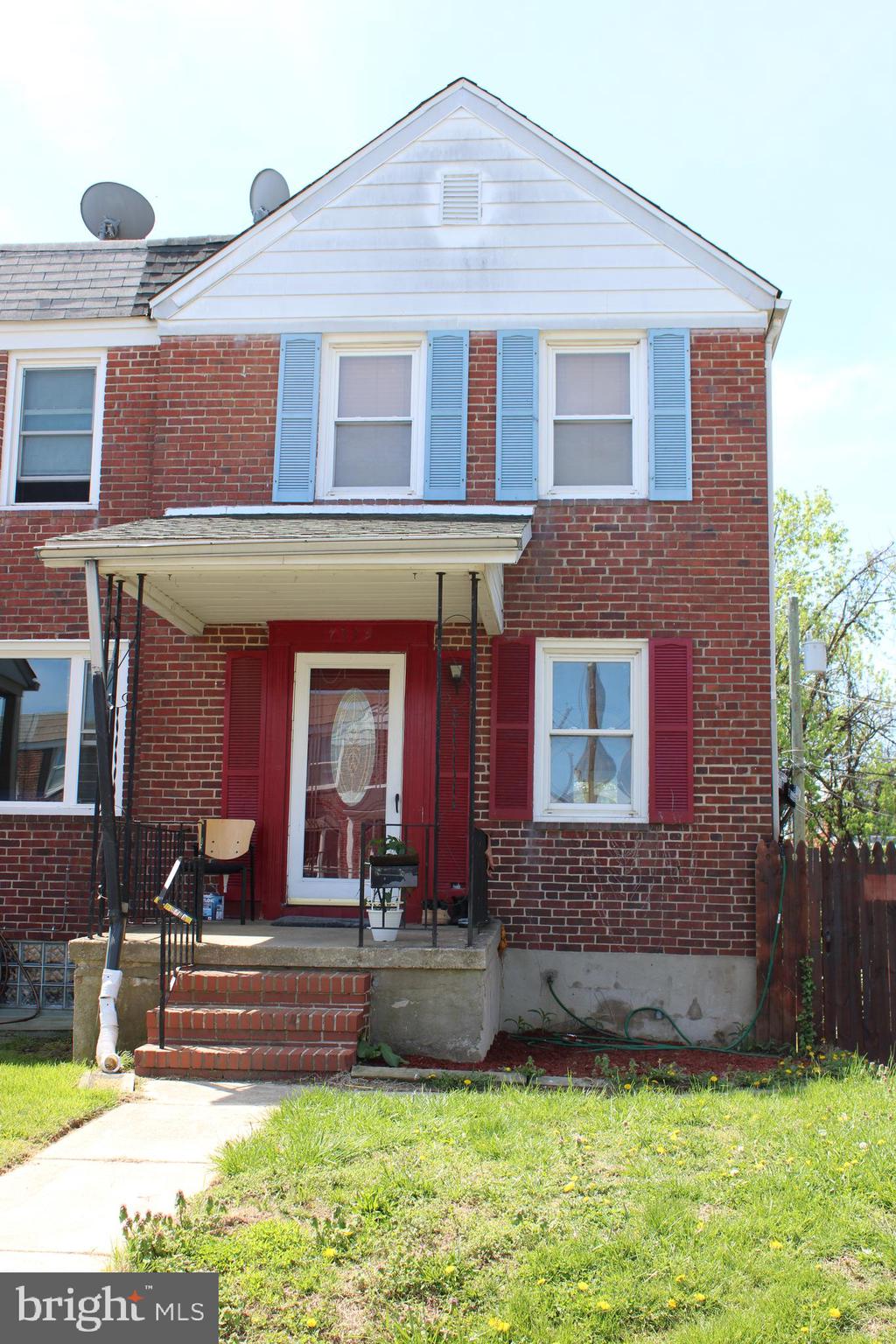 Nice End of unit townhouse in great location at desirable Beverly Hills neighborhood in Dundalk. Main level has a spacious living room that leads to the dining/kitchen area. Refinished hardwood floors on main level. Enclosed rear porch gives you extra space for entertainment with access to a nice sized deck with view to the spacious back yard.
Upper floor has 3 nice sized bedrooms and a full bath. Basement with family room, bedroom, full bath and laundry area with access to the back yard with parking space.
Newer roof, HVAC system and windows. Locate in quiet street close to shops, schools and major commuter routes. Lots of potential. SOLD STRICTLY AS IS