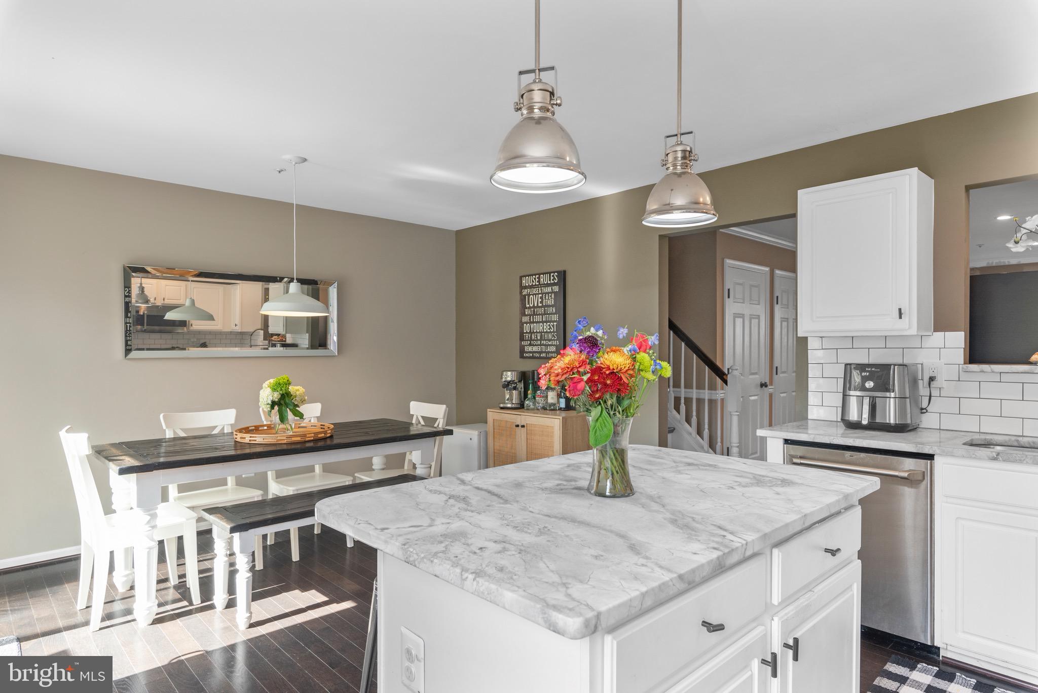 TIDEWATER COLONY - Residential